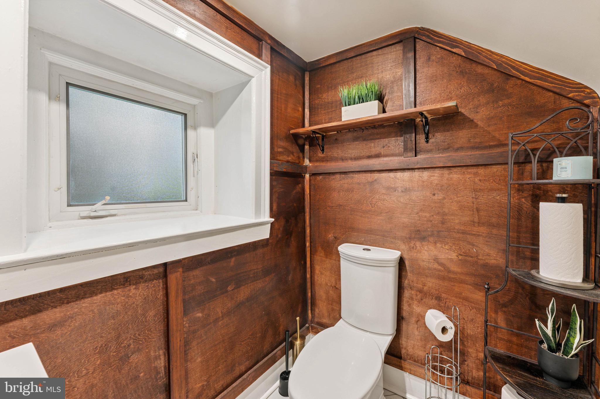 JENKINTOWN - Residential