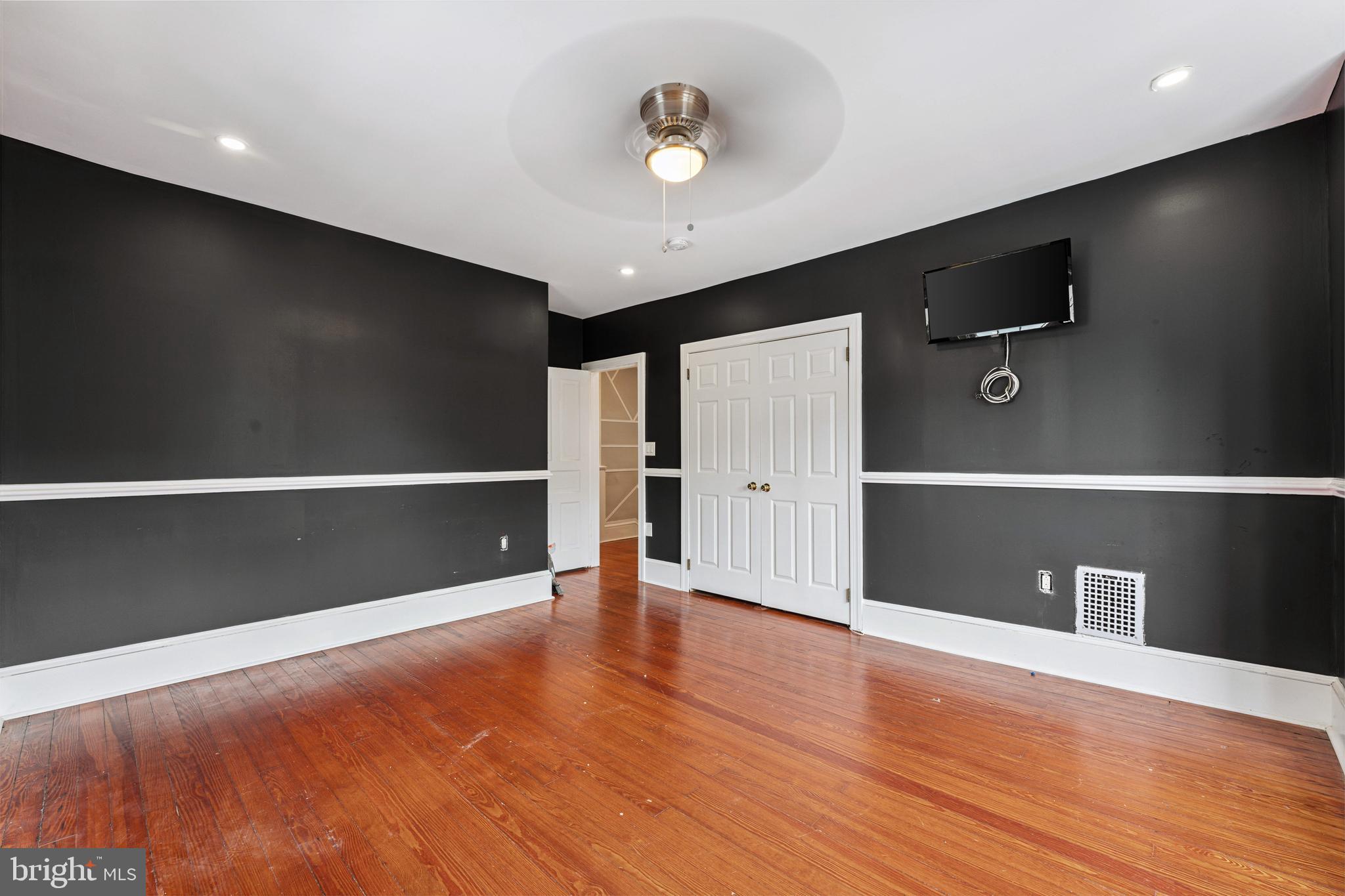 JENKINTOWN - Residential