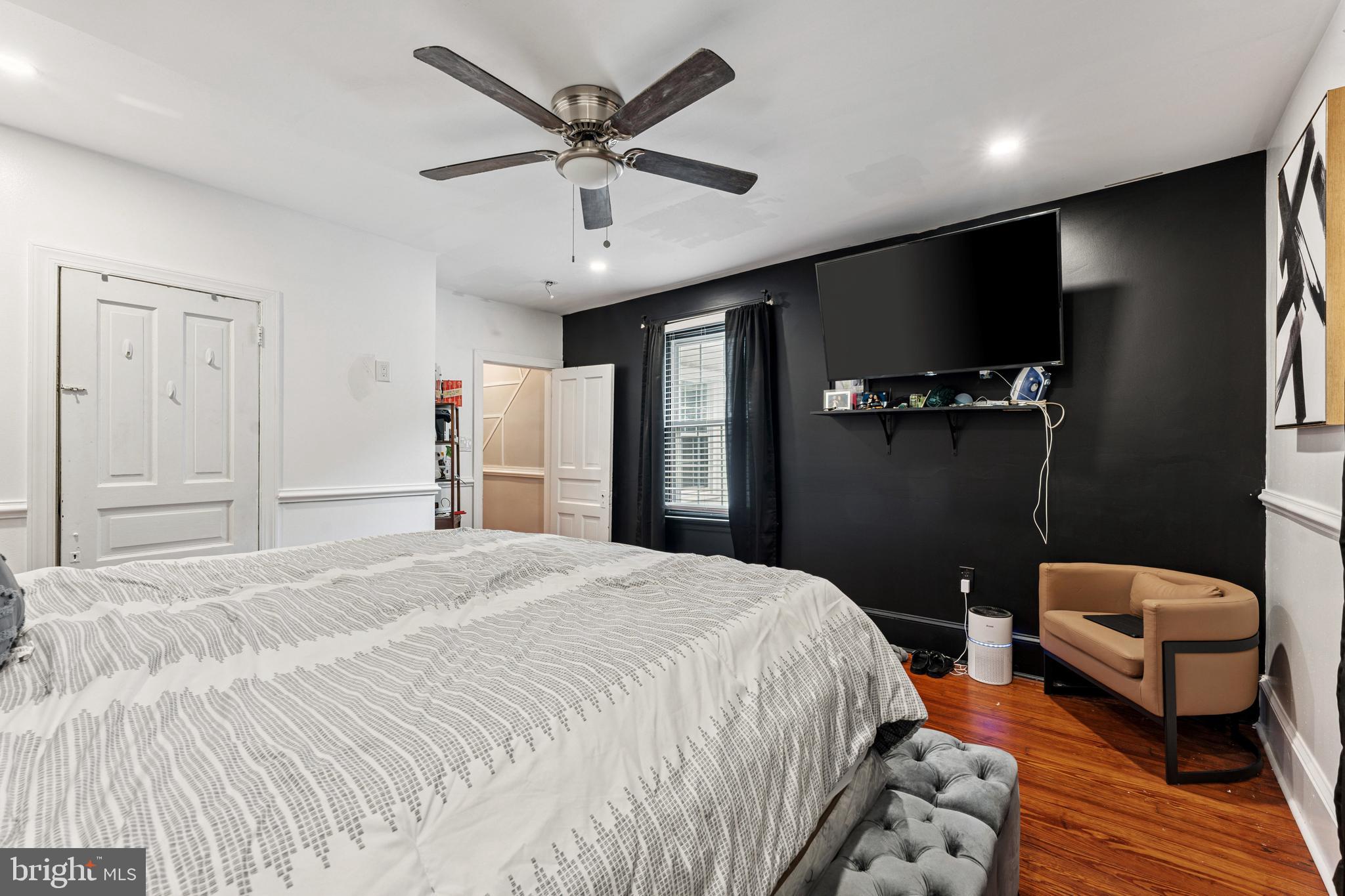 JENKINTOWN - Residential