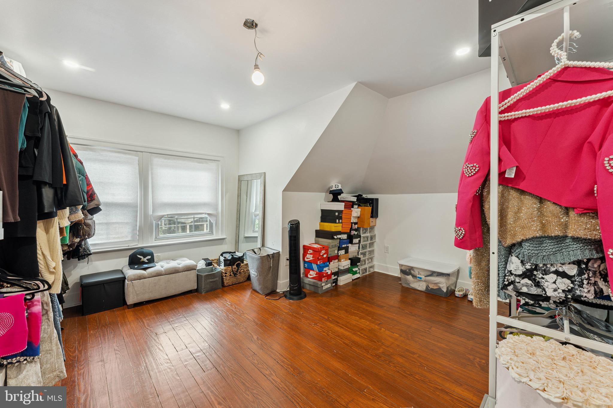 JENKINTOWN - Residential