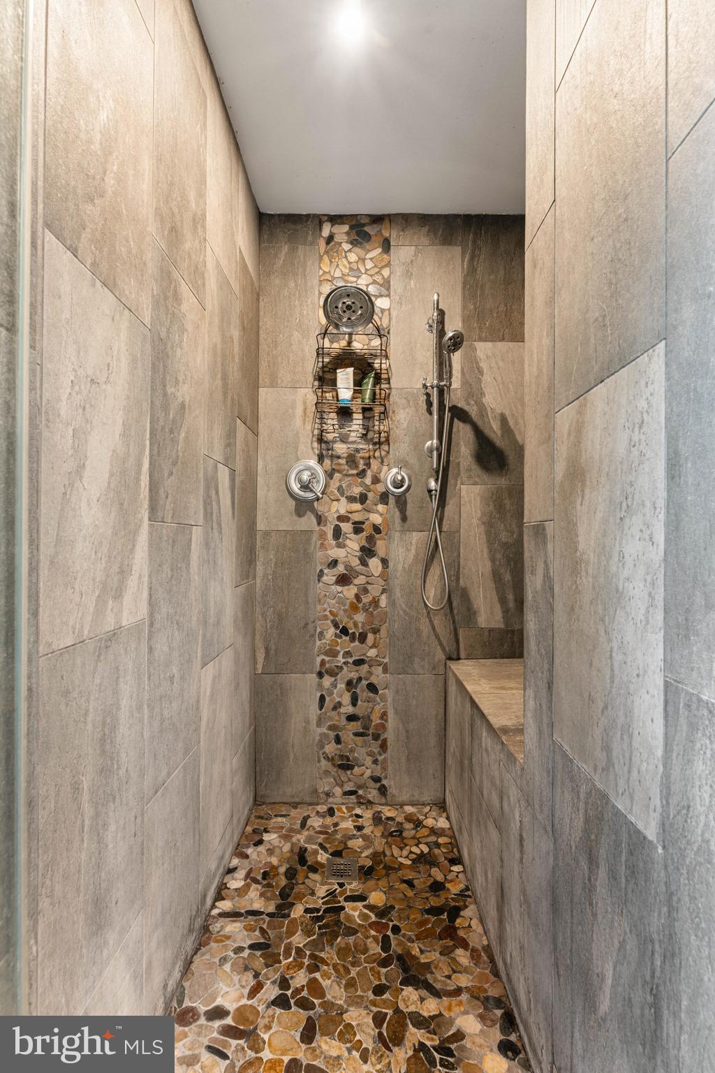 JENKINTOWN - Residential