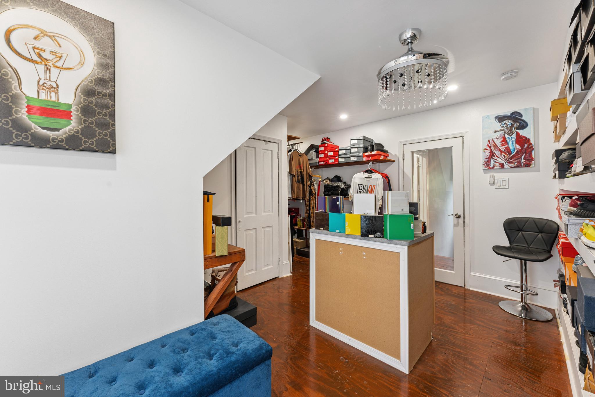 JENKINTOWN - Residential