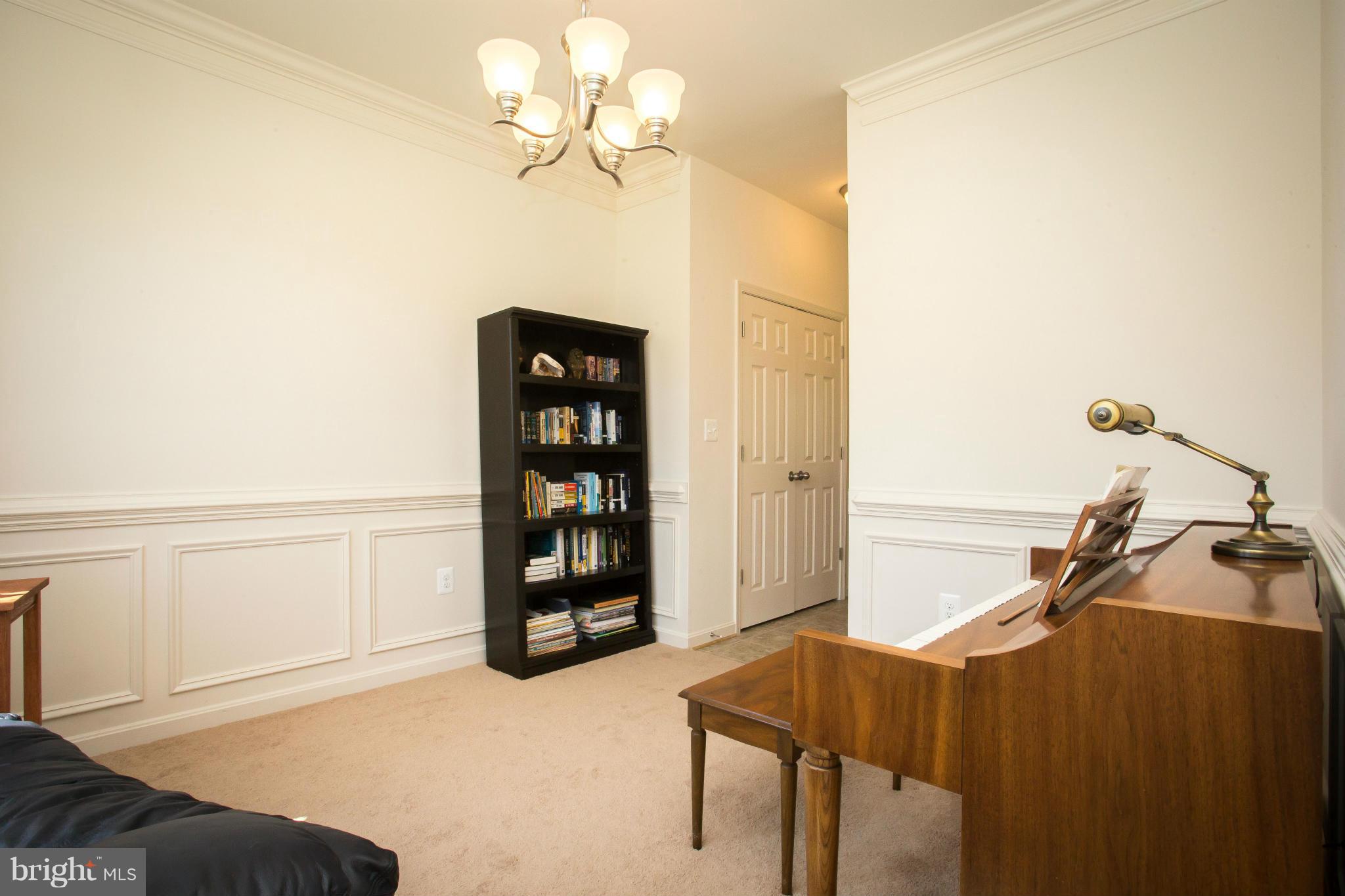 WILLOW HILL - Residential Lease