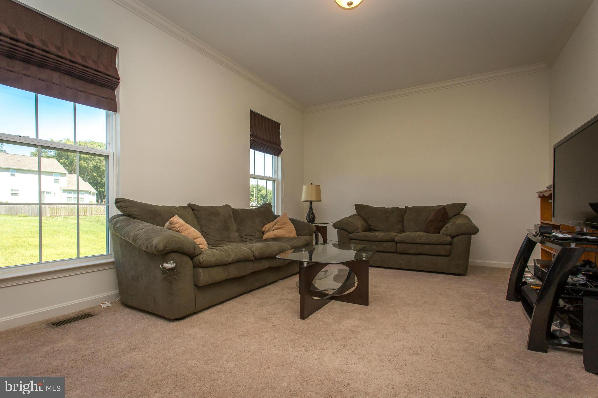 WILLOW HILL - Residential Lease