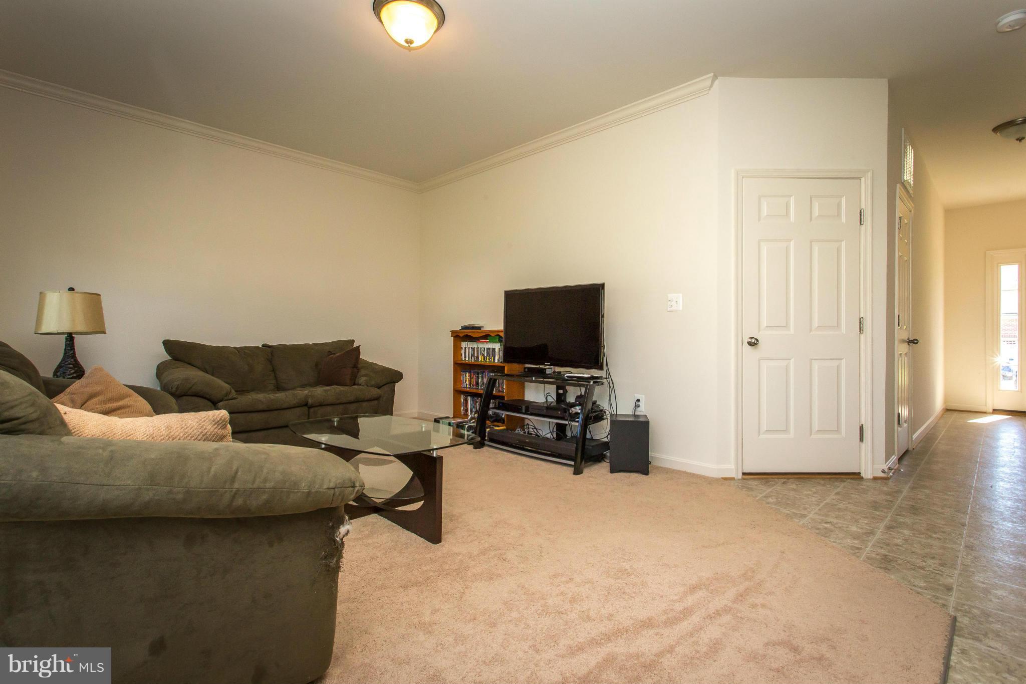 WILLOW HILL - Residential Lease