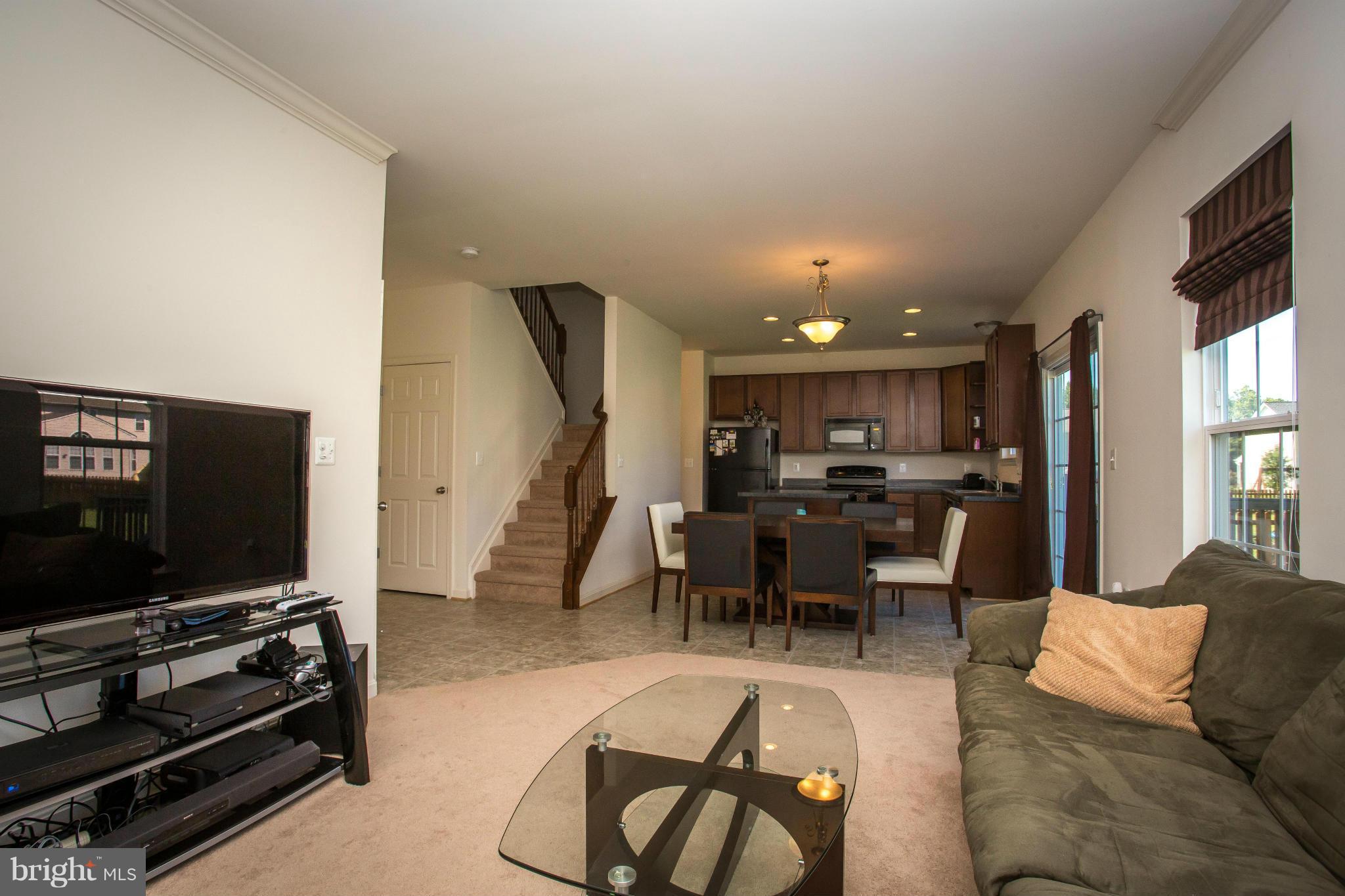 WILLOW HILL - Residential Lease