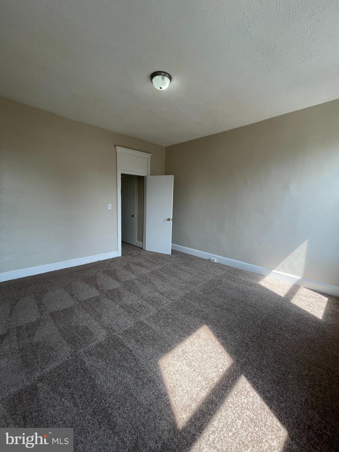 COLD SPRING NEWTOWN - Residential Lease