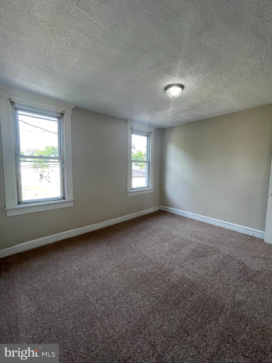 COLD SPRING NEWTOWN - Residential Lease