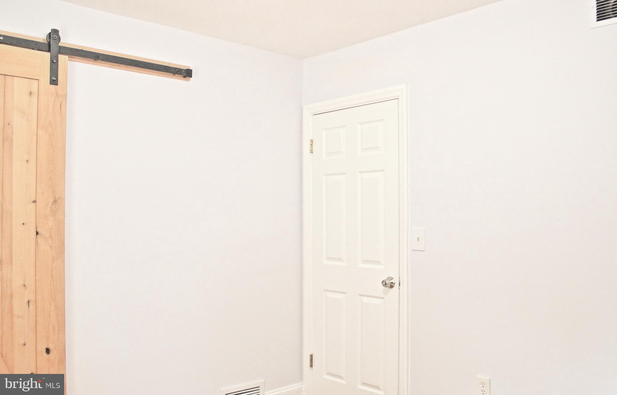 ROCKCREST - Residential Lease