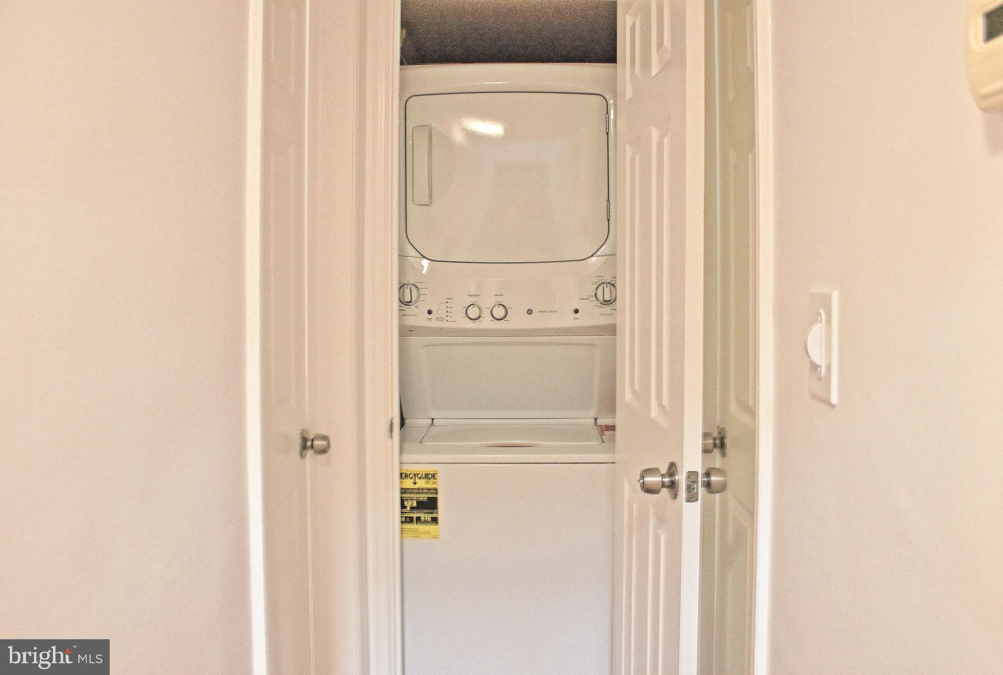 ROCKCREST - Residential Lease