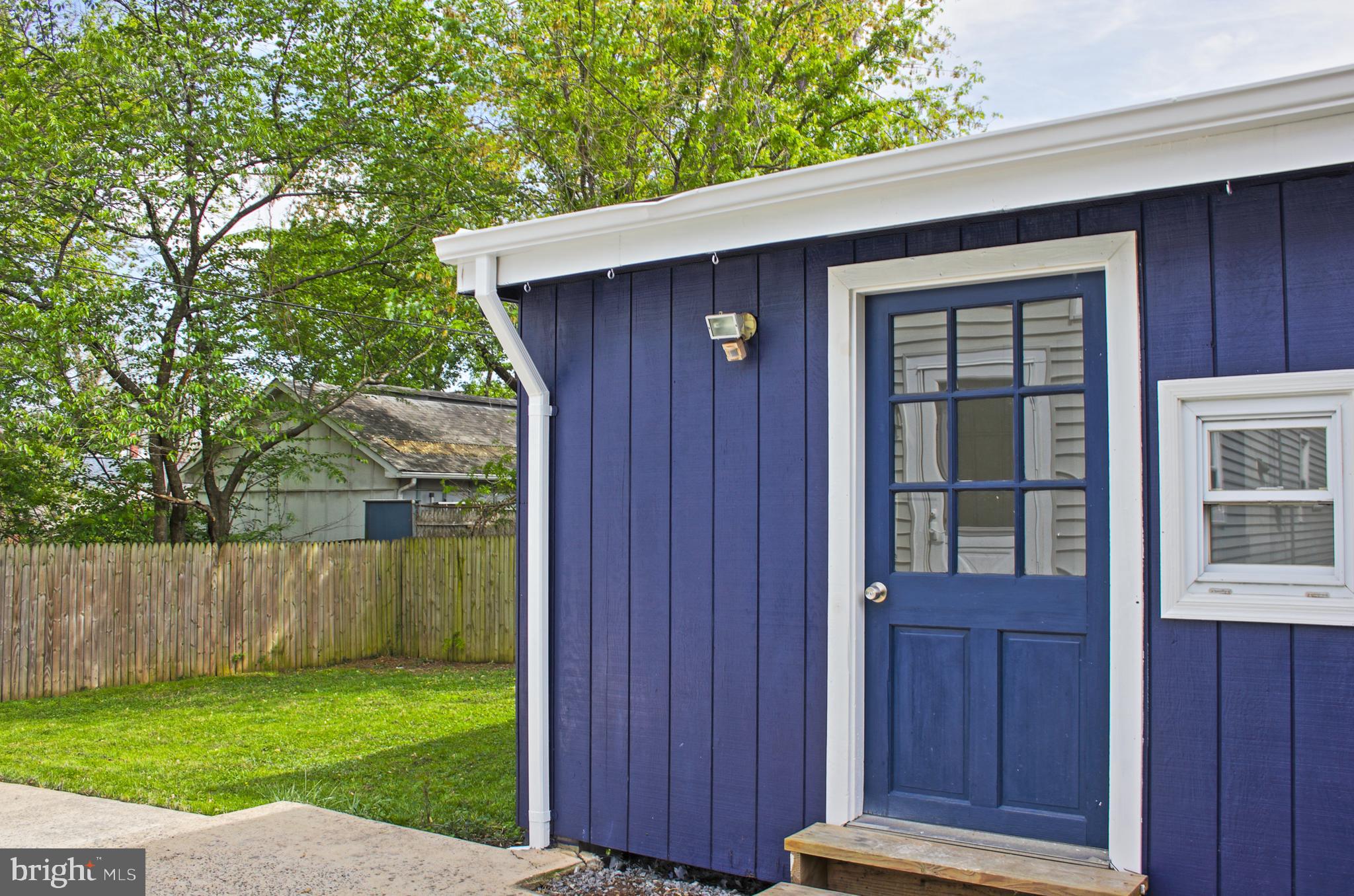 ROCKCREST - Residential Lease