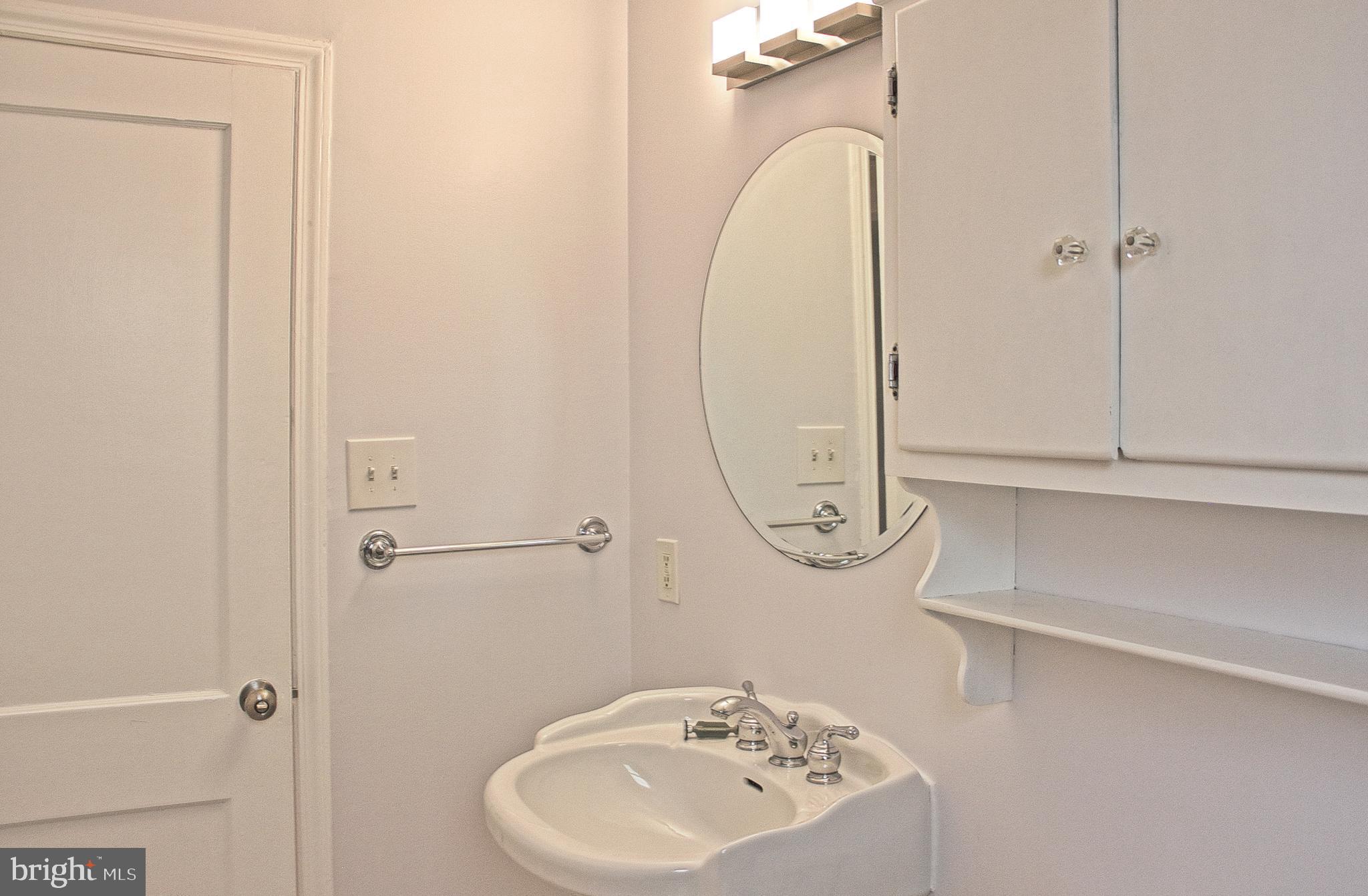 ROCKCREST - Residential Lease