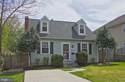 1013 Crawford Drive, Rockville, MD MLS: MDMC2176354