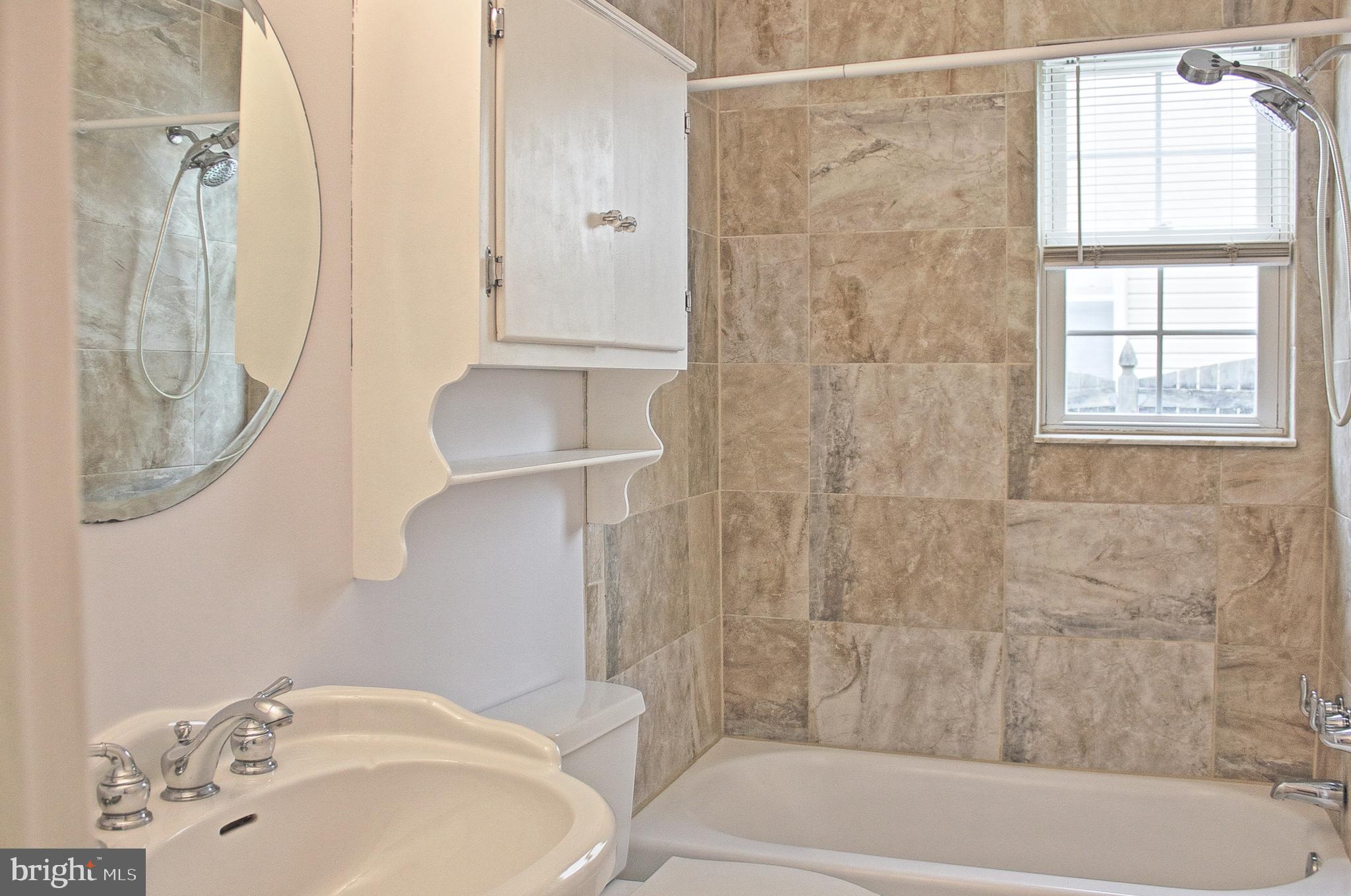 ROCKCREST - Residential Lease