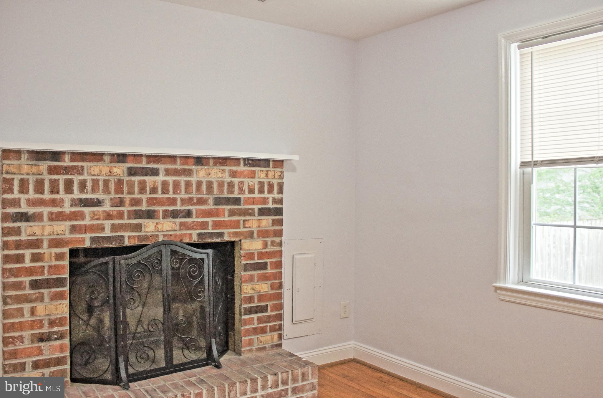 ROCKCREST - Residential Lease