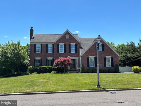Homes For Sale - 11 Gunning Lane<br/> LANGHORNE, PA 19047