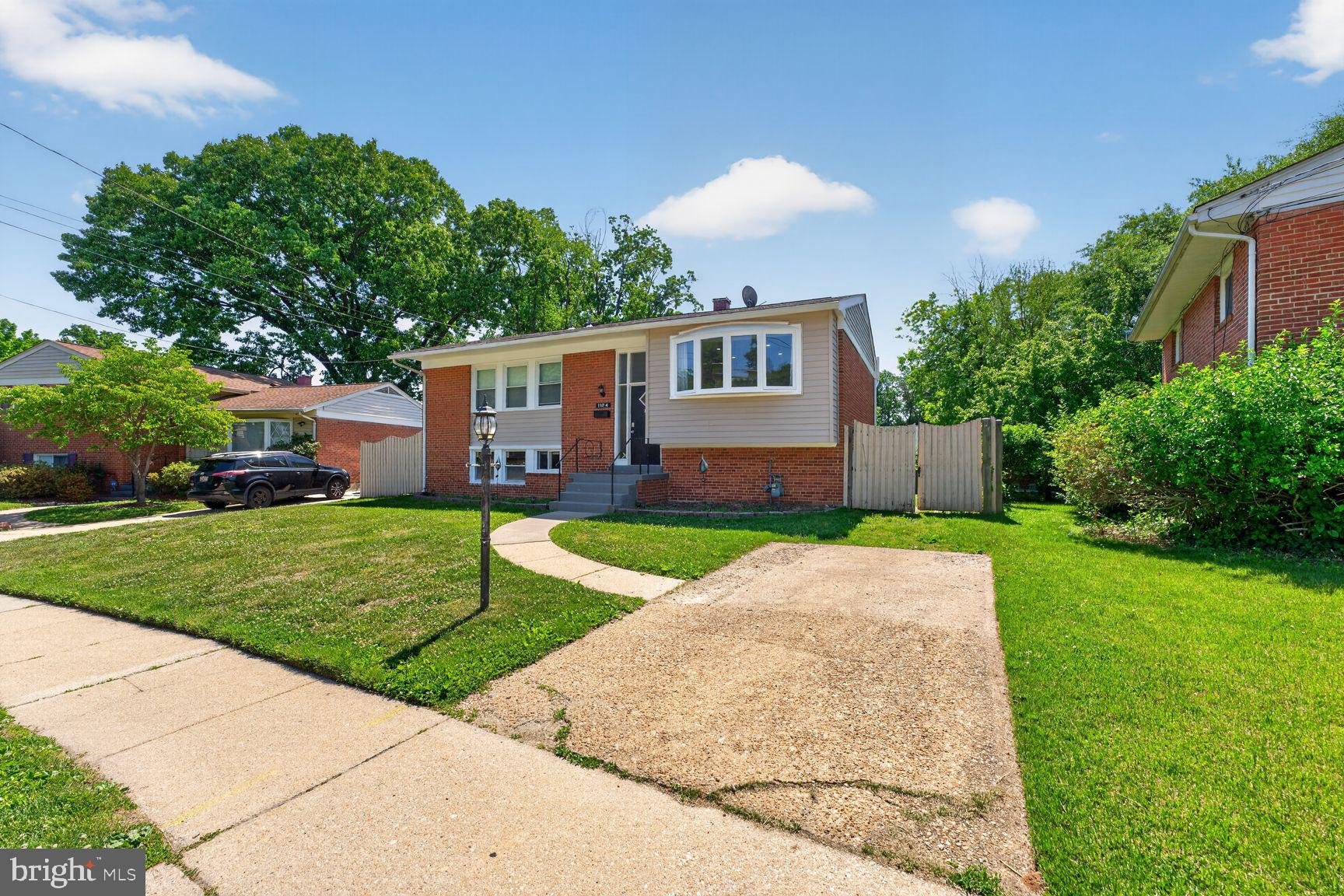 FOREST KNOLLS - Residential