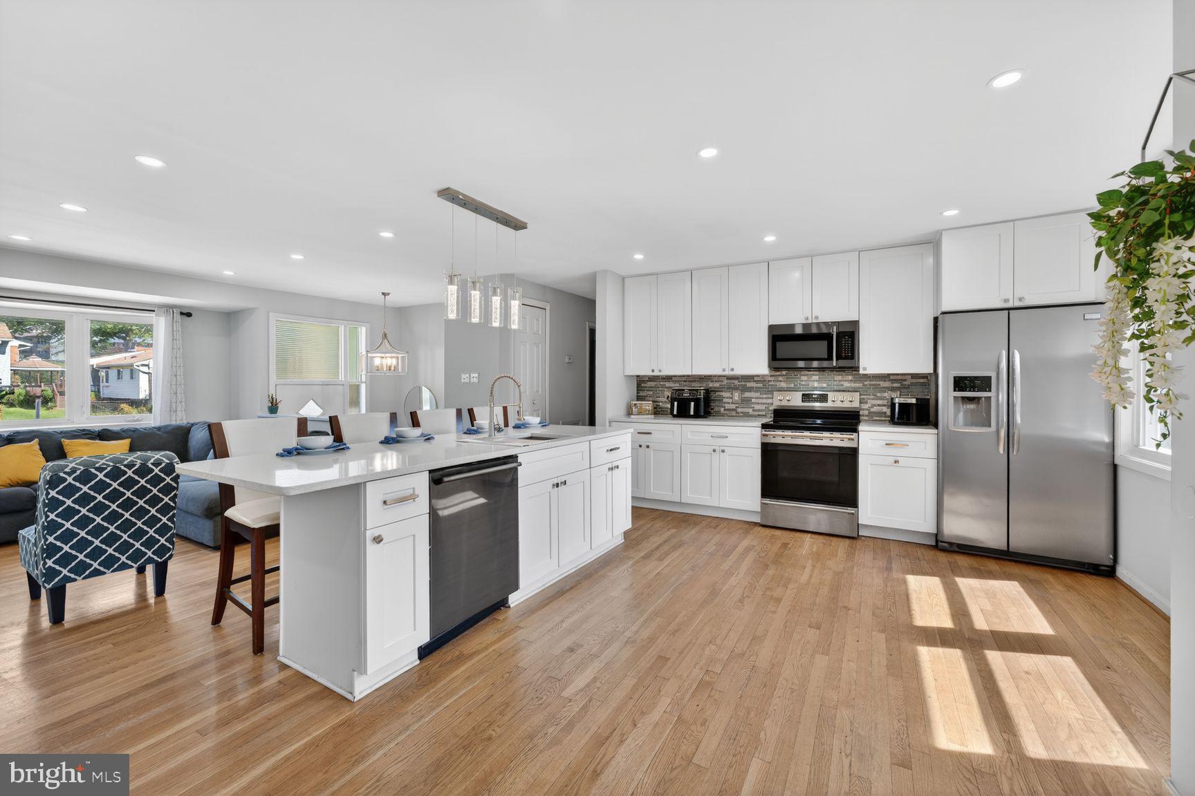 FOREST KNOLLS - Residential