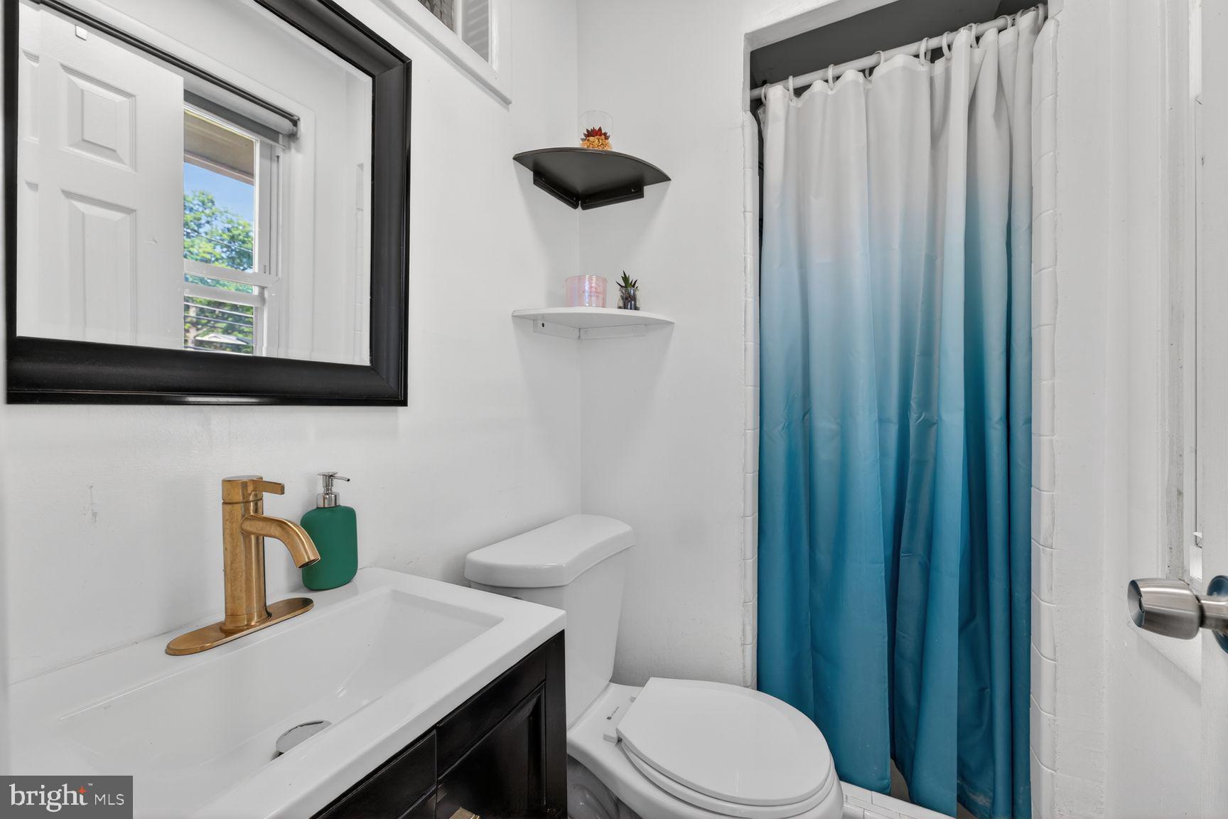 FOREST KNOLLS - Residential