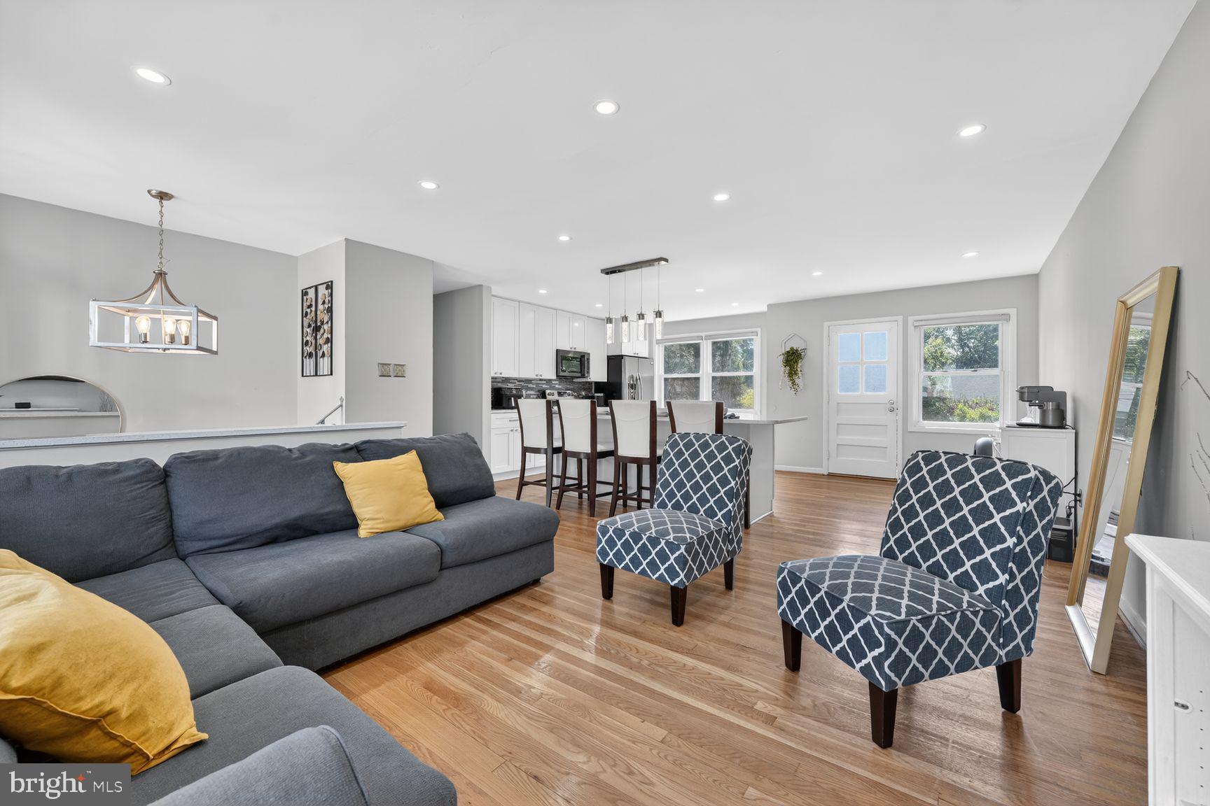 FOREST KNOLLS - Residential