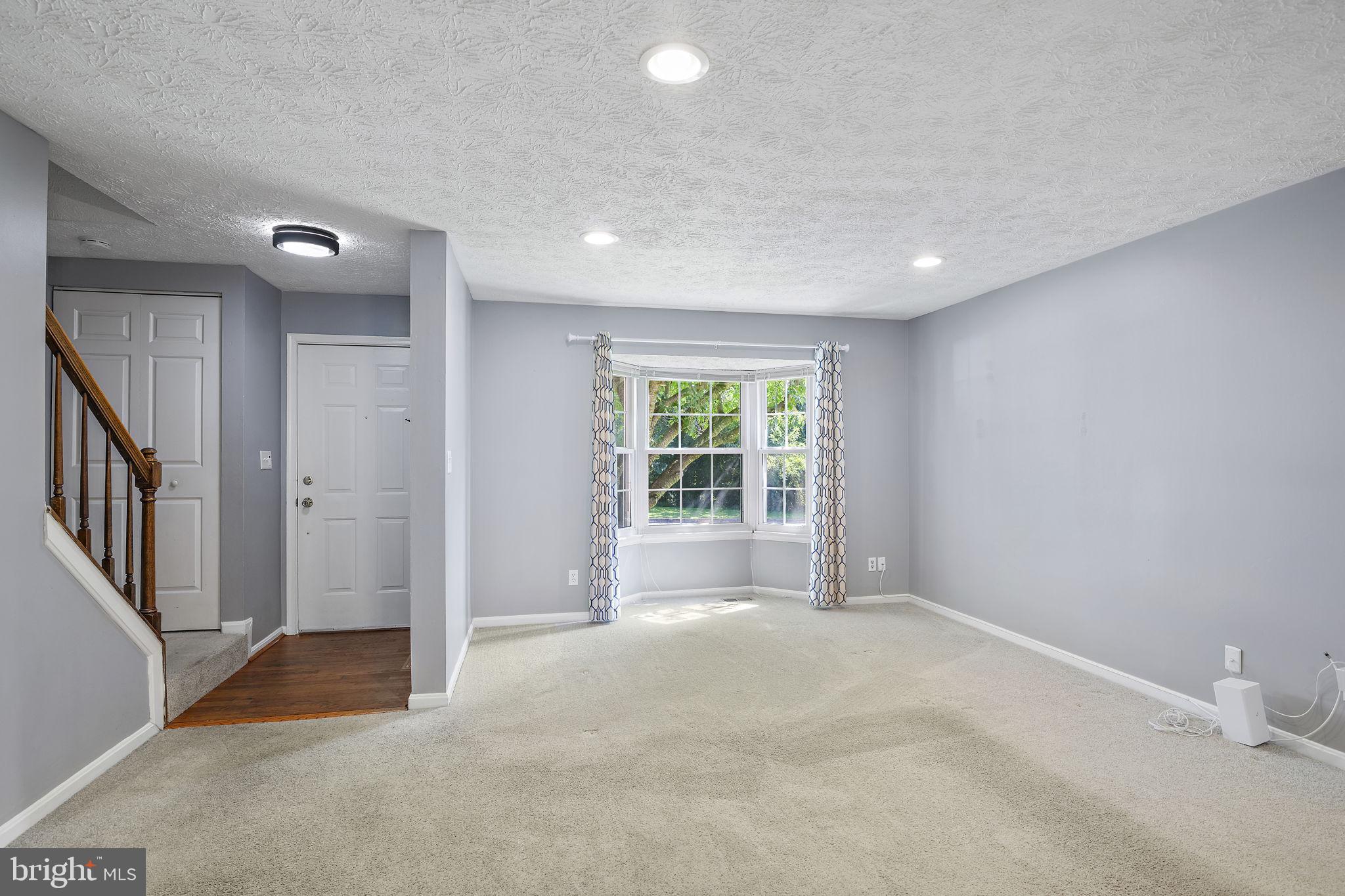 842 ELLICOTT DRIVE