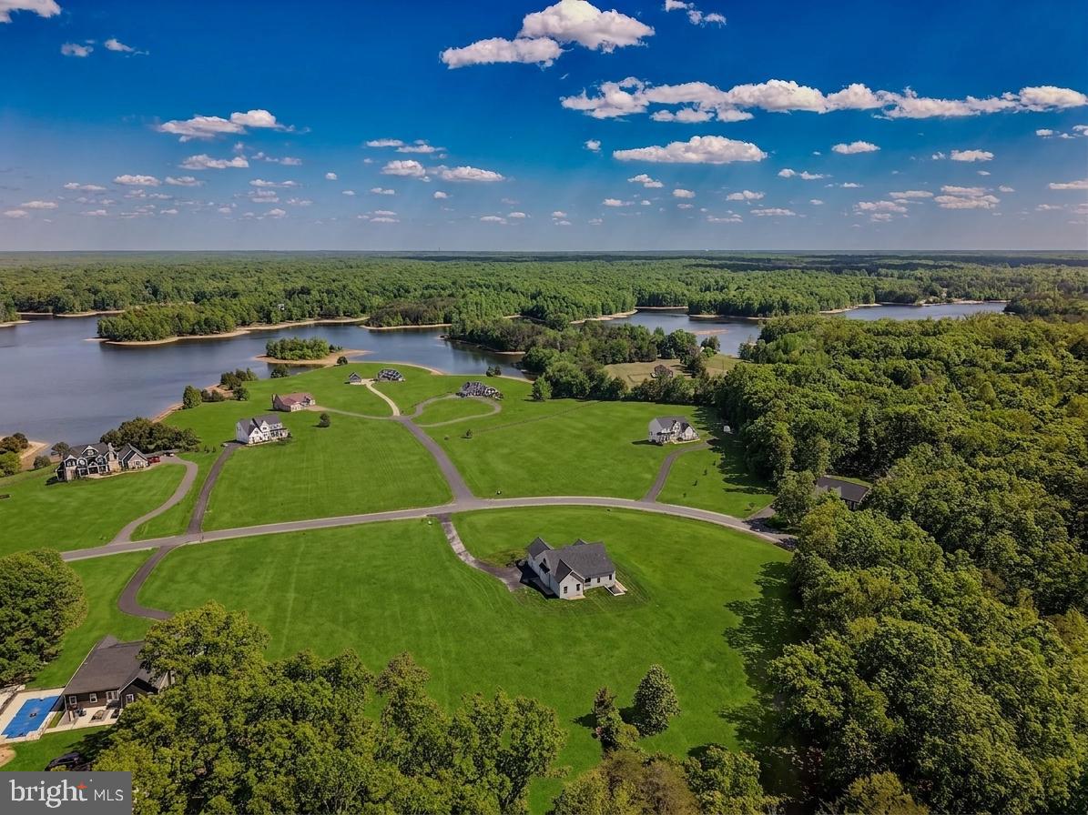 HUNTING RUN ESTATES - Residential