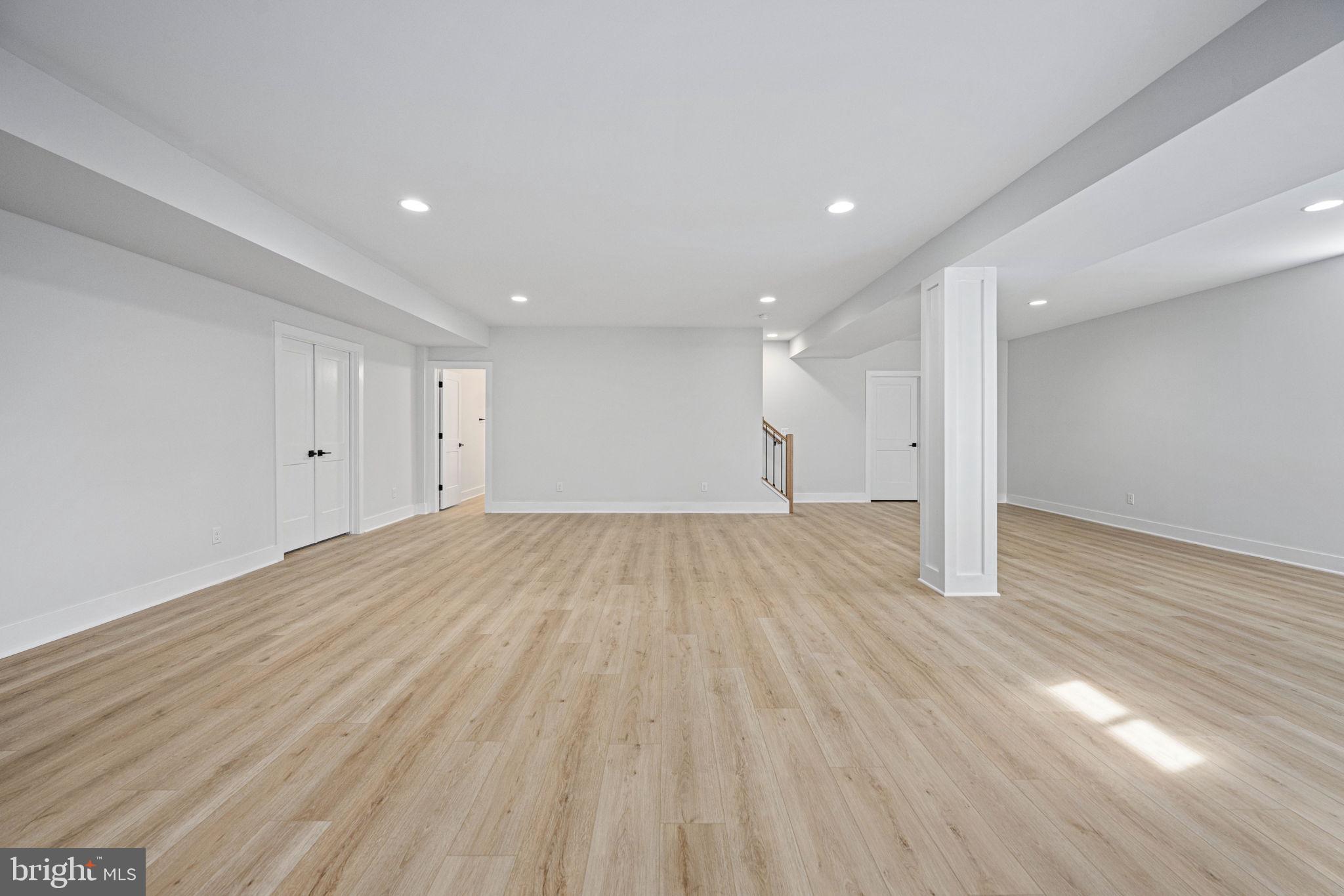 HUNTING RUN ESTATES - Residential