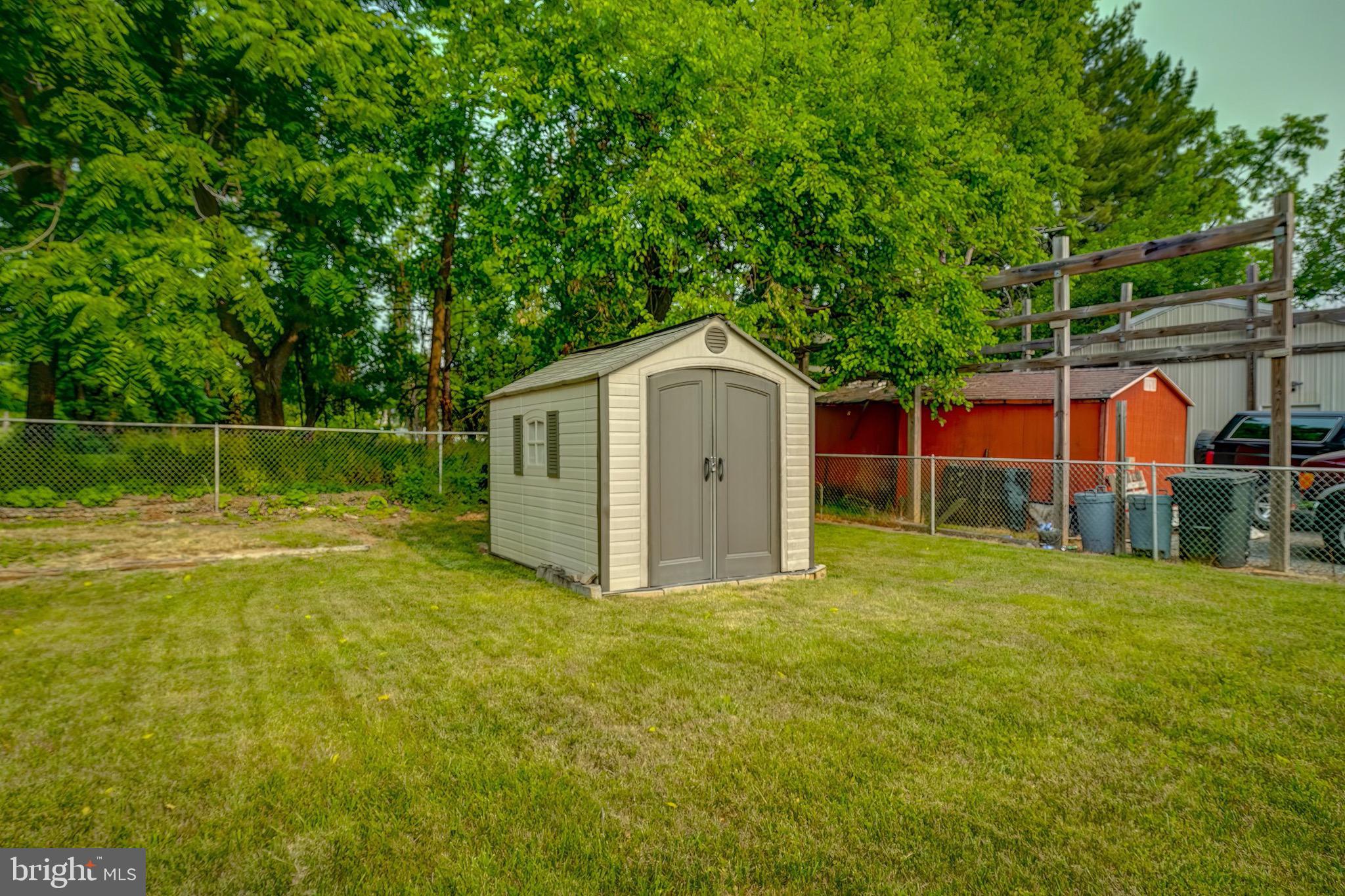 PIKESWOOD - Residential