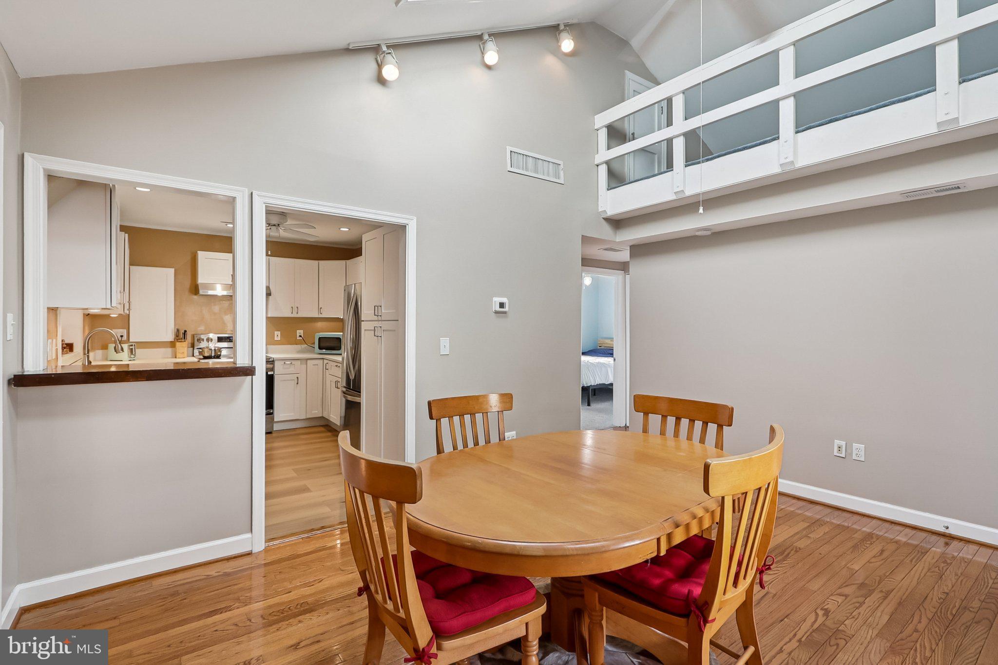 COLUMBIA BEACH - Residential