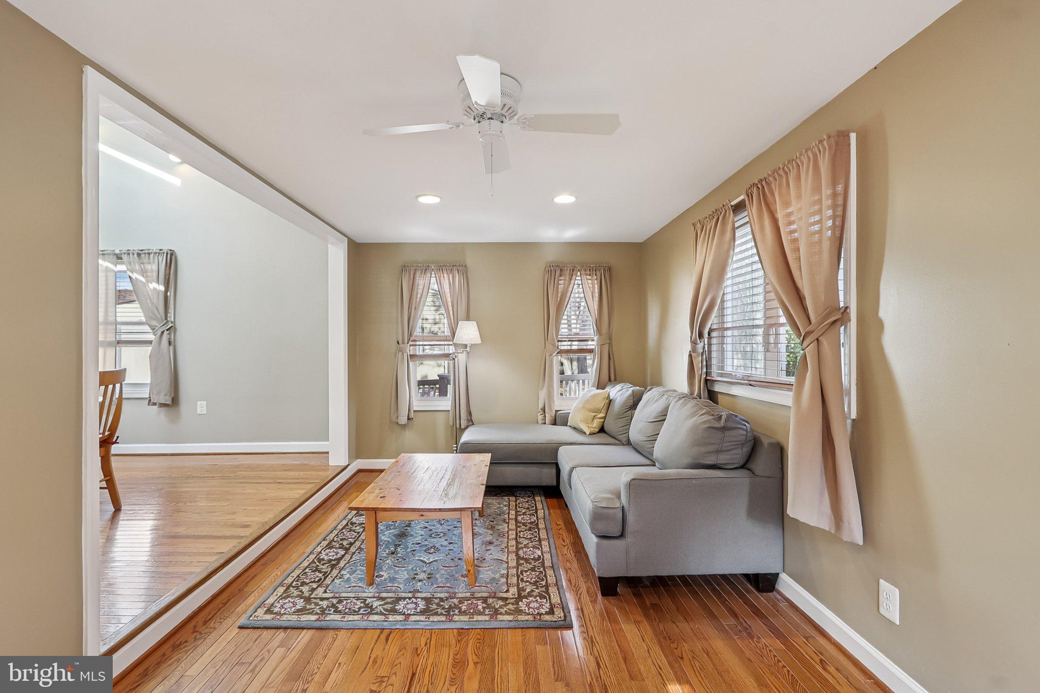 COLUMBIA BEACH - Residential