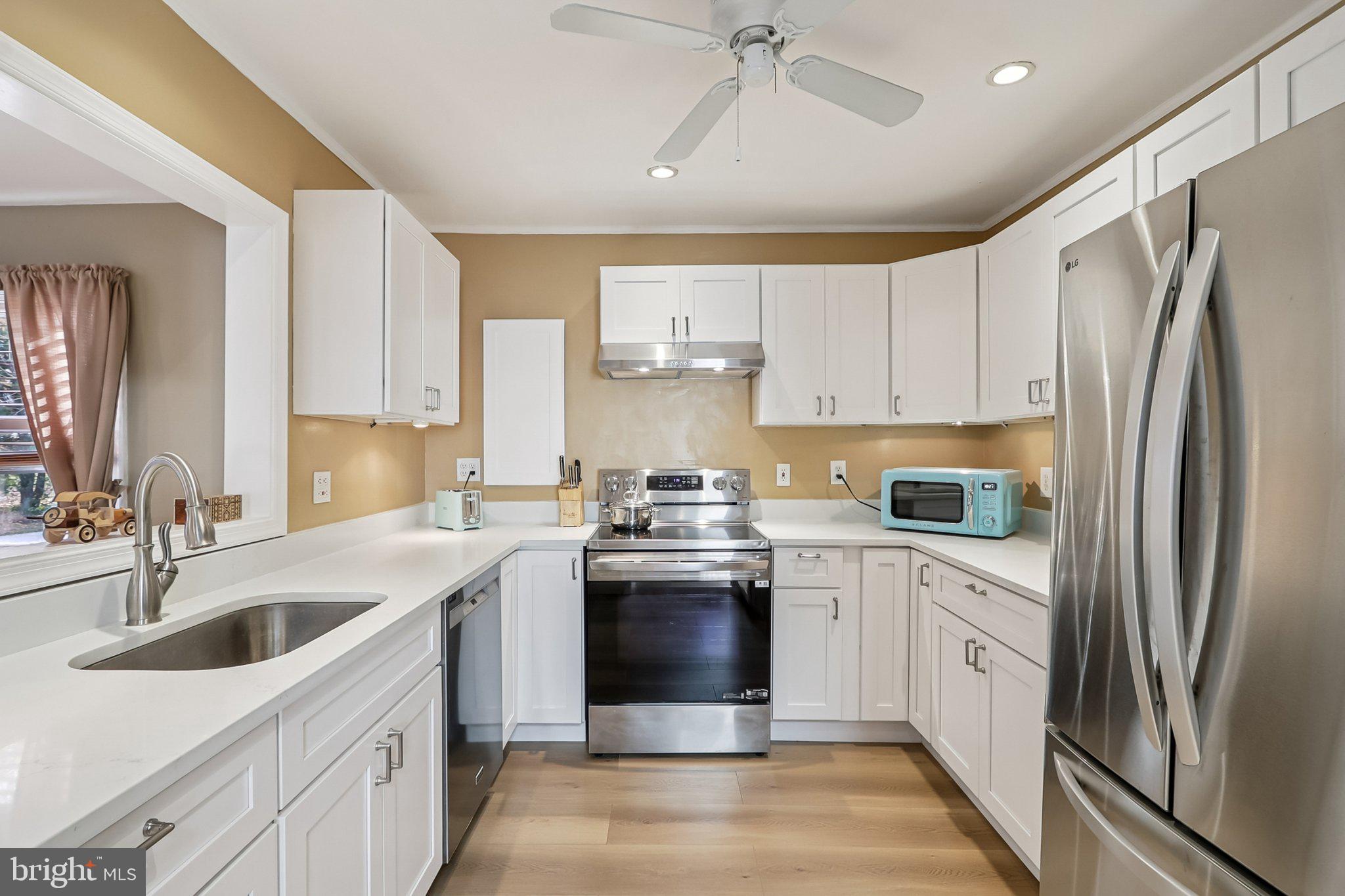 COLUMBIA BEACH - Residential