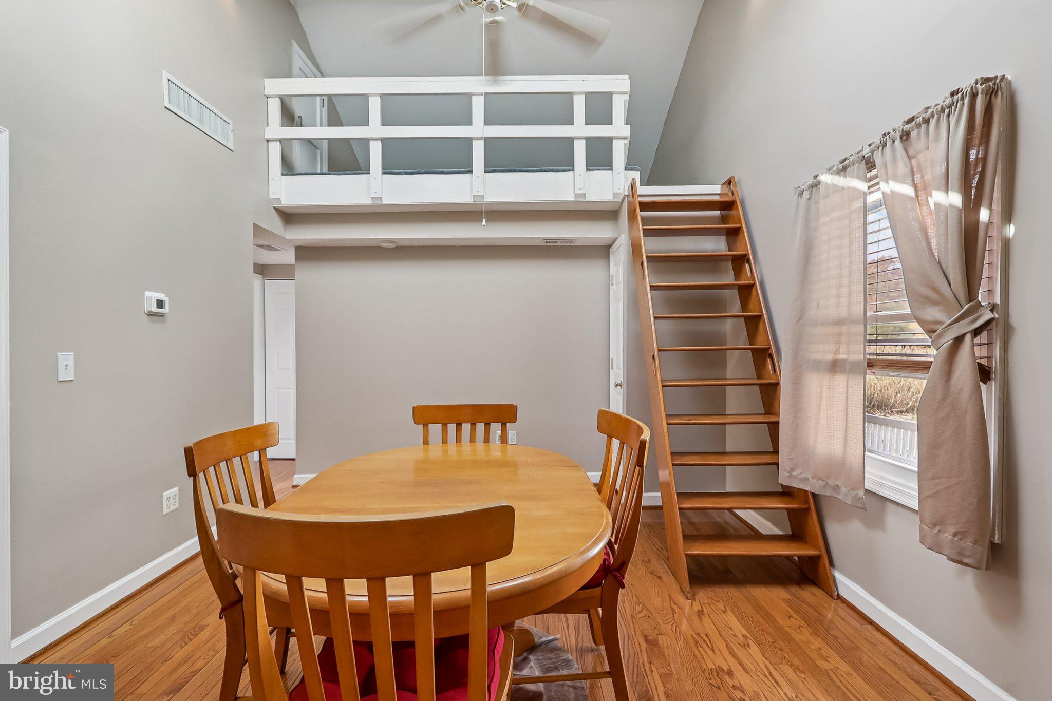 COLUMBIA BEACH - Residential