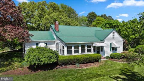 Homes For Sale - 8255 Hearns Pond Road<br/> SEAFORD, DE 19973