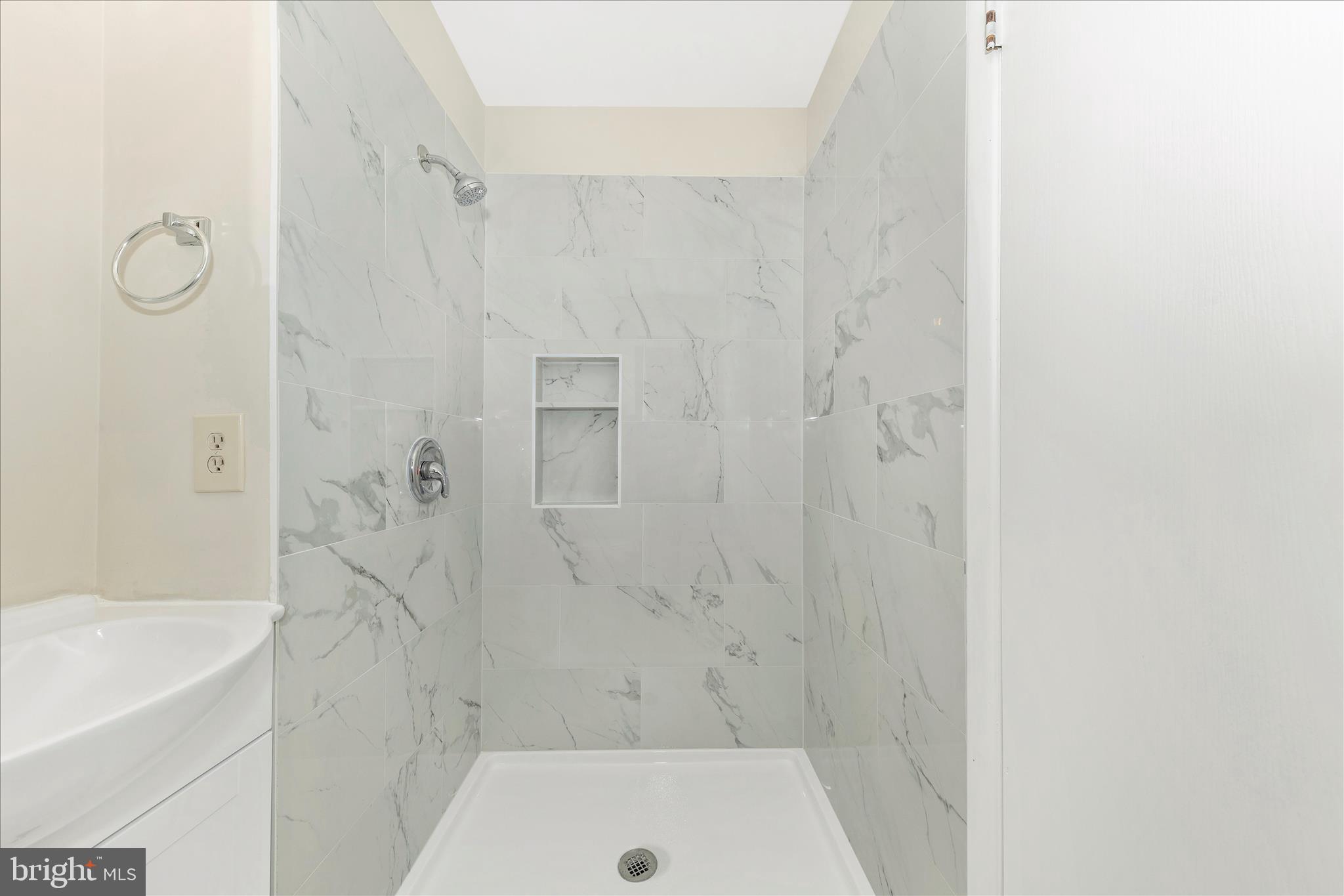 LOCH HAVEN - Residential