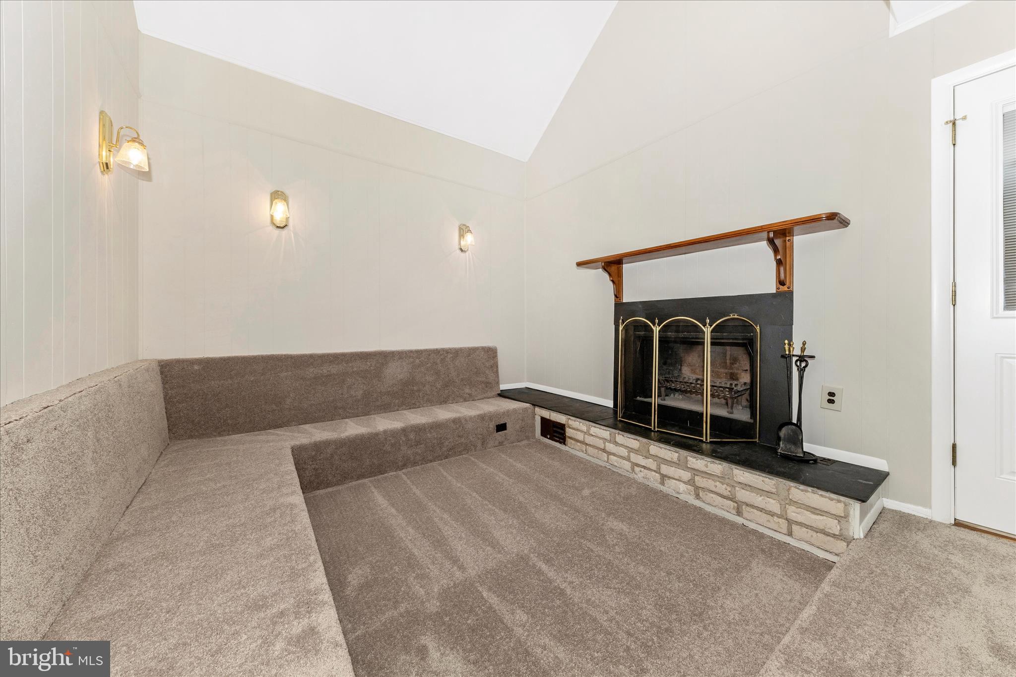 LOCH HAVEN - Residential