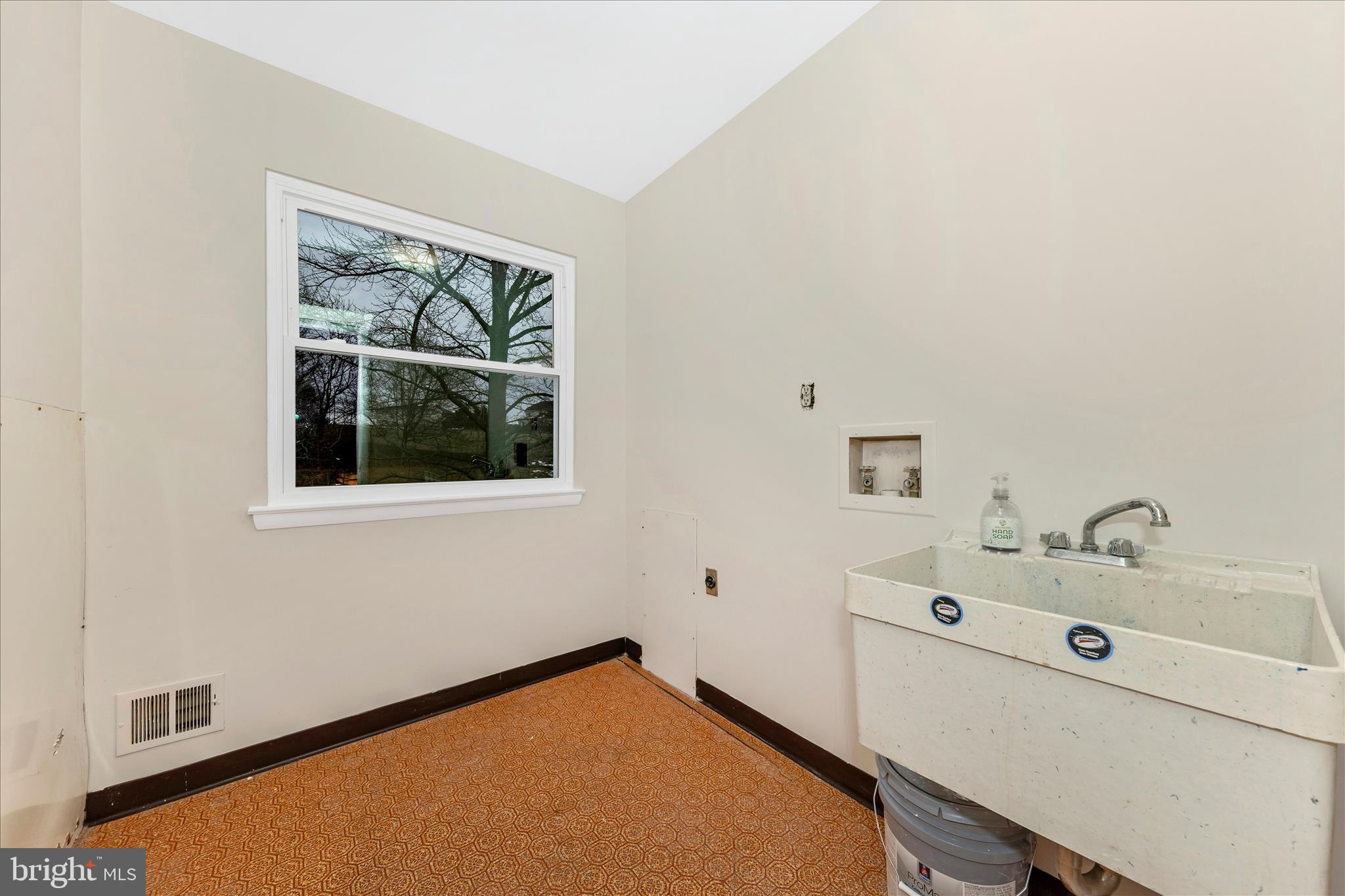 LOCH HAVEN - Residential