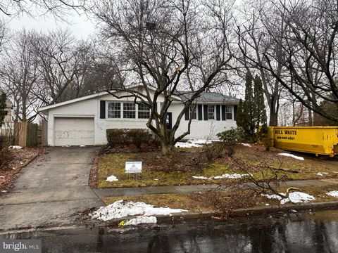 Homes For Sale - 318 Chelten Parkway<br/> CHERRY HILL, NJ 08034