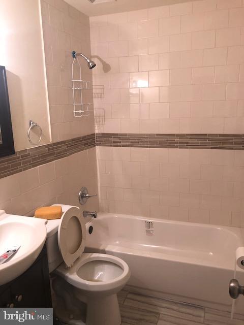 HARUNDALE - Residential Lease