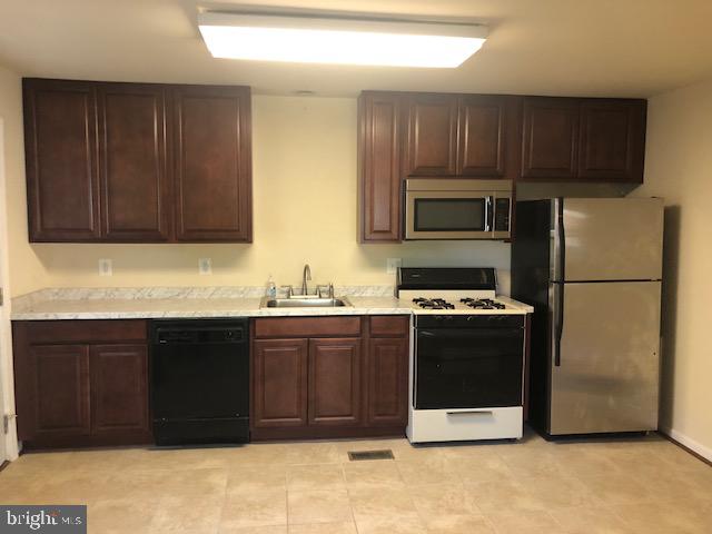 HARUNDALE - Residential Lease