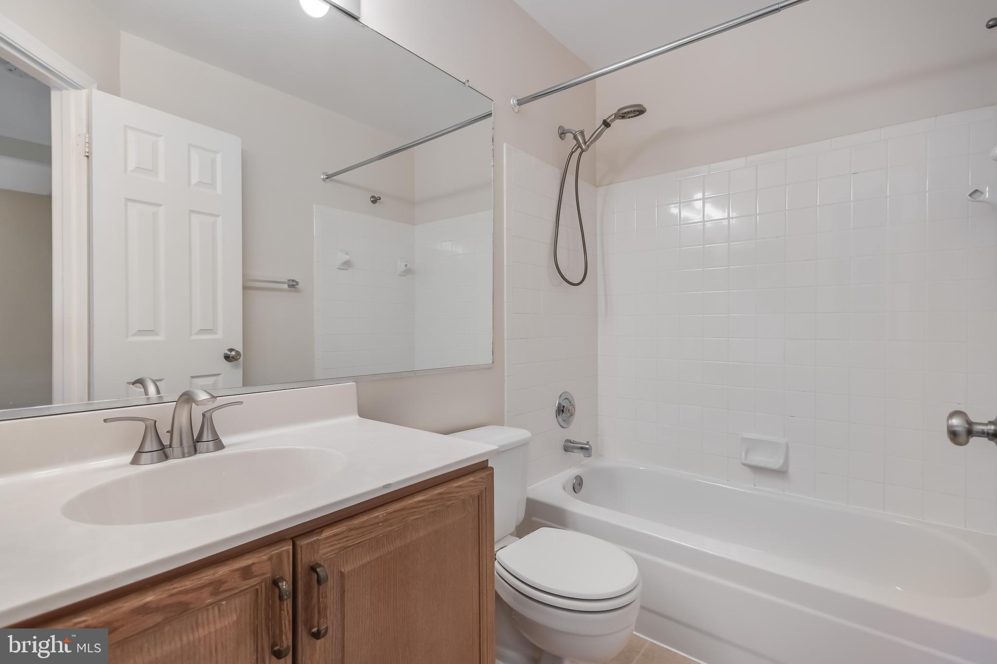 MIDDLEFORD - Residential