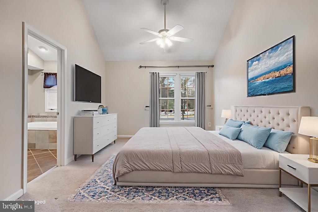 MIDDLEFORD - Residential