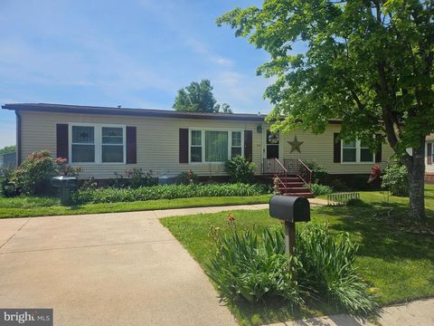 Photo of 874 Woodchuck Drive, MOUNT LAUREL, NJ 08054 (MLS # NJBL2112218)
