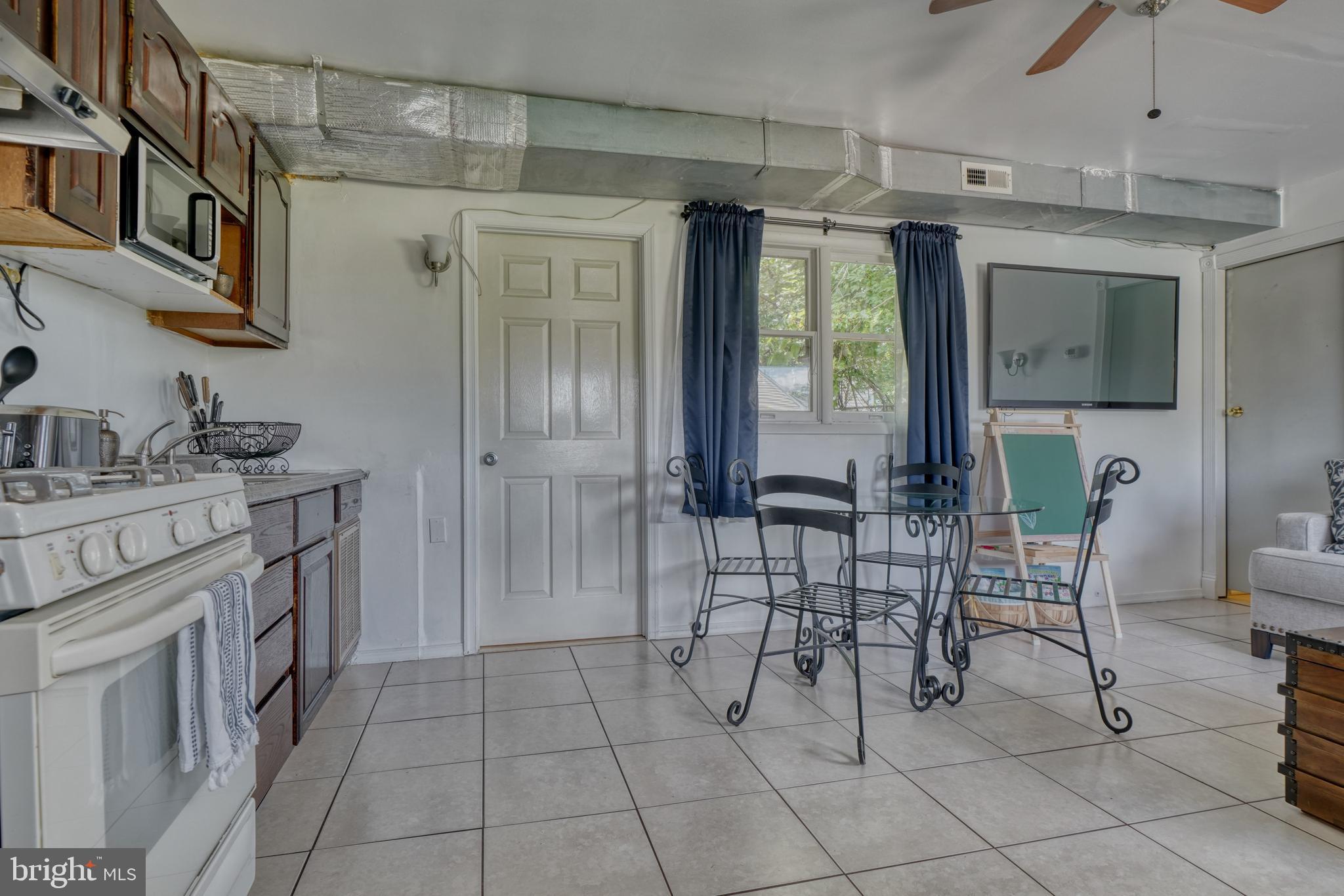 ROSEDALE - Residential