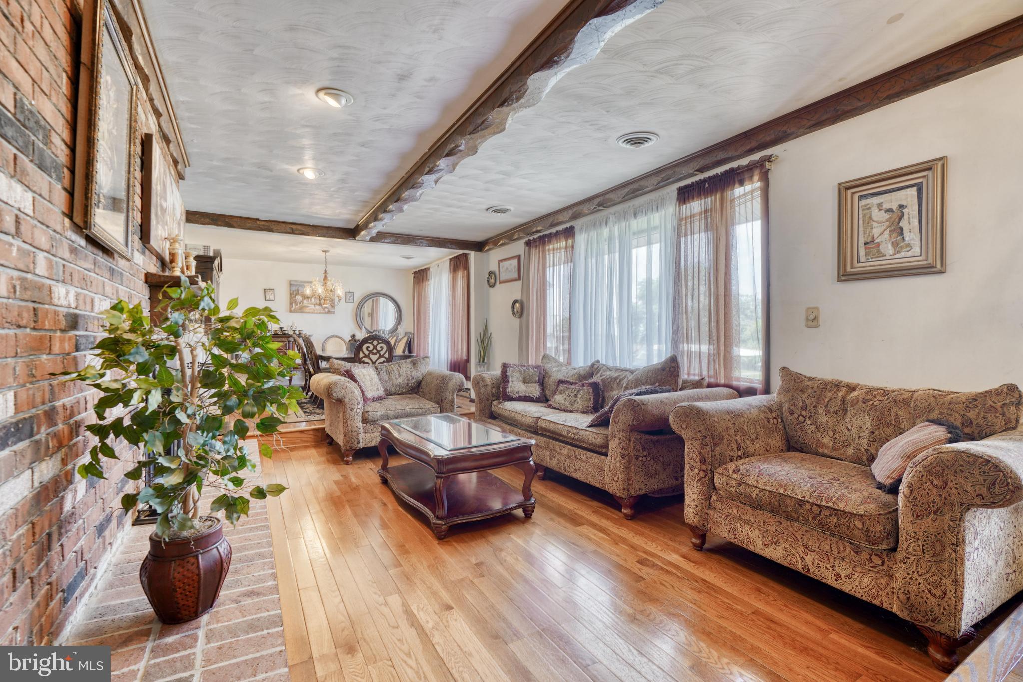 ROSEDALE - Residential