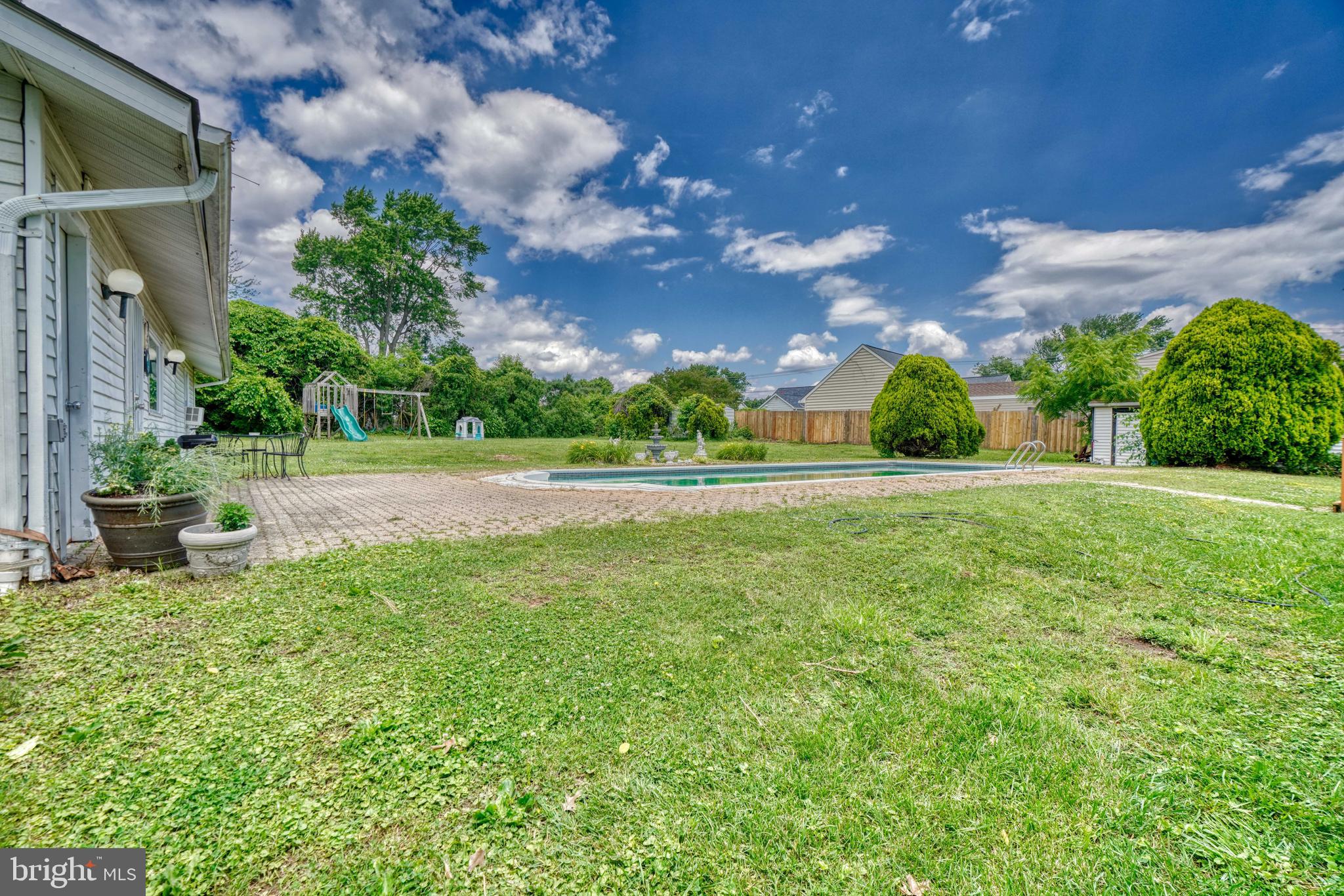 ROSEDALE - Residential