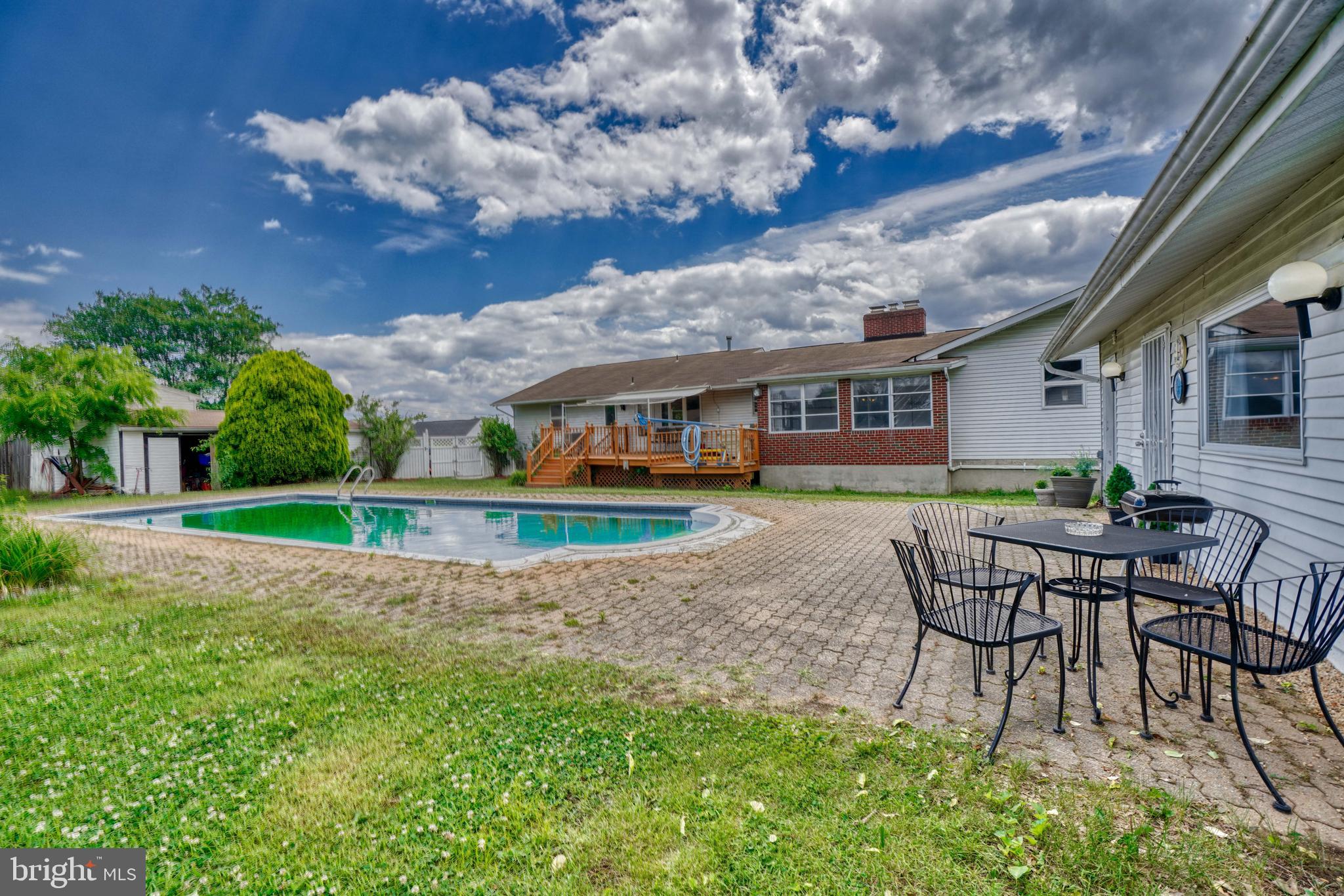 ROSEDALE - Residential