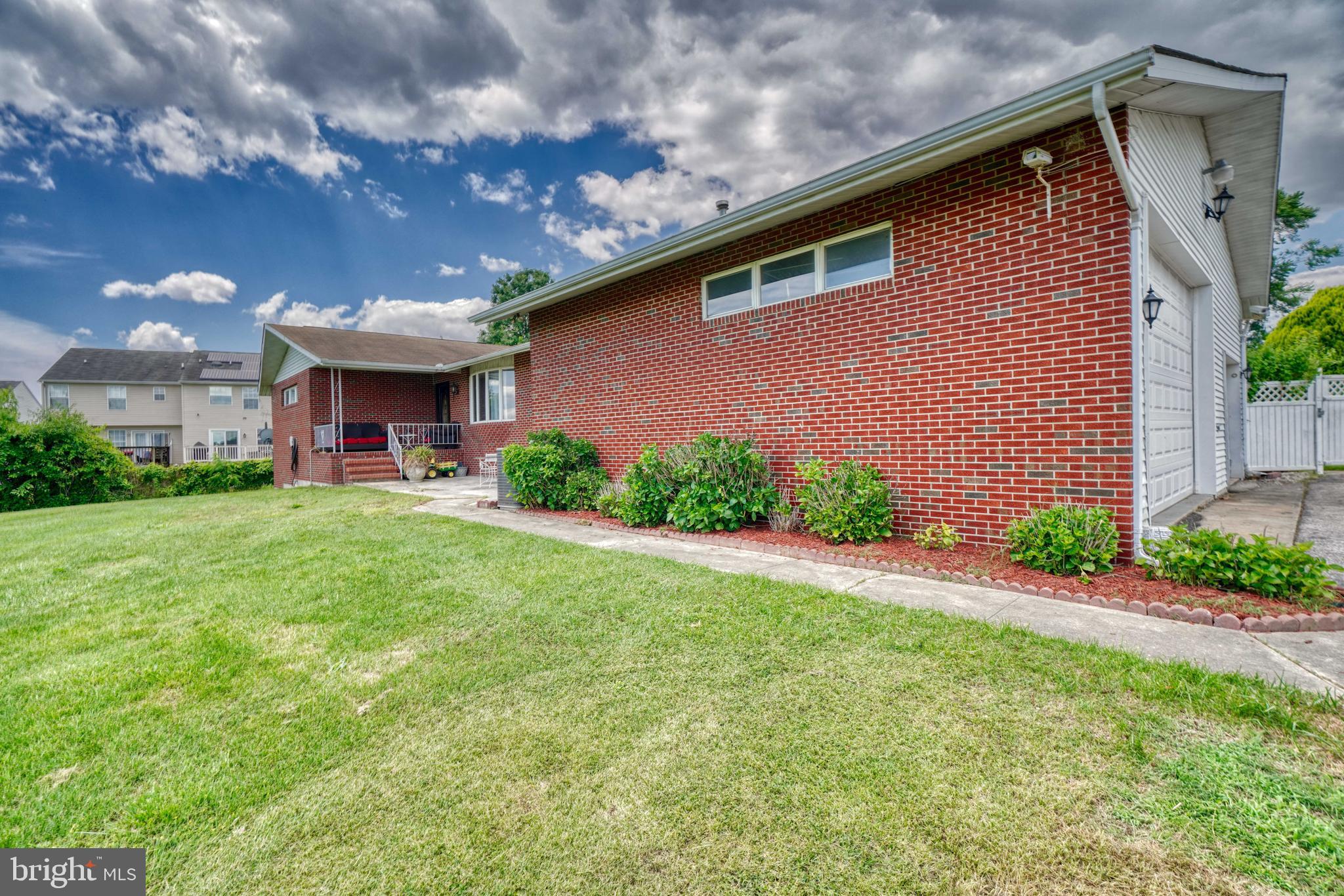 ROSEDALE - Residential