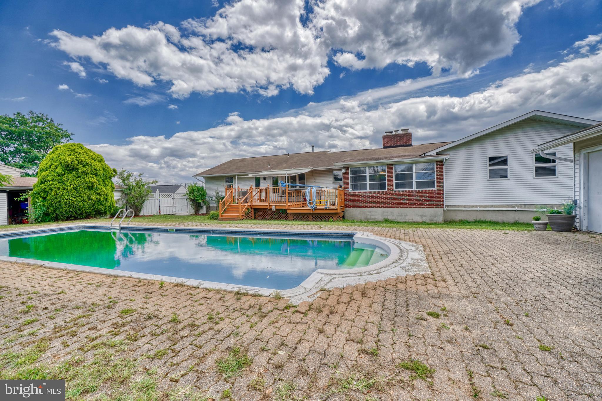 ROSEDALE - Residential