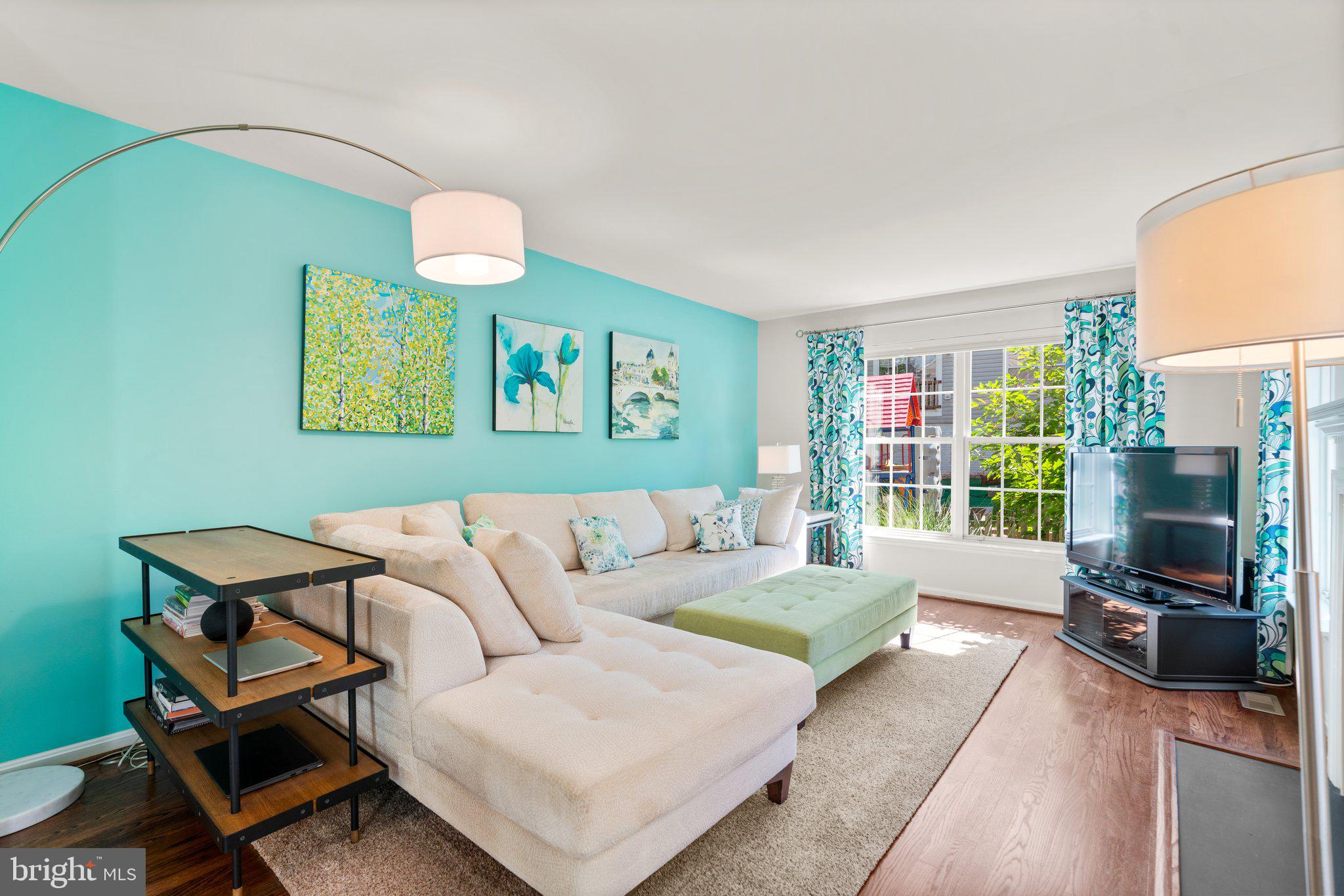 KINGSVIEW VILLAGE - Residential