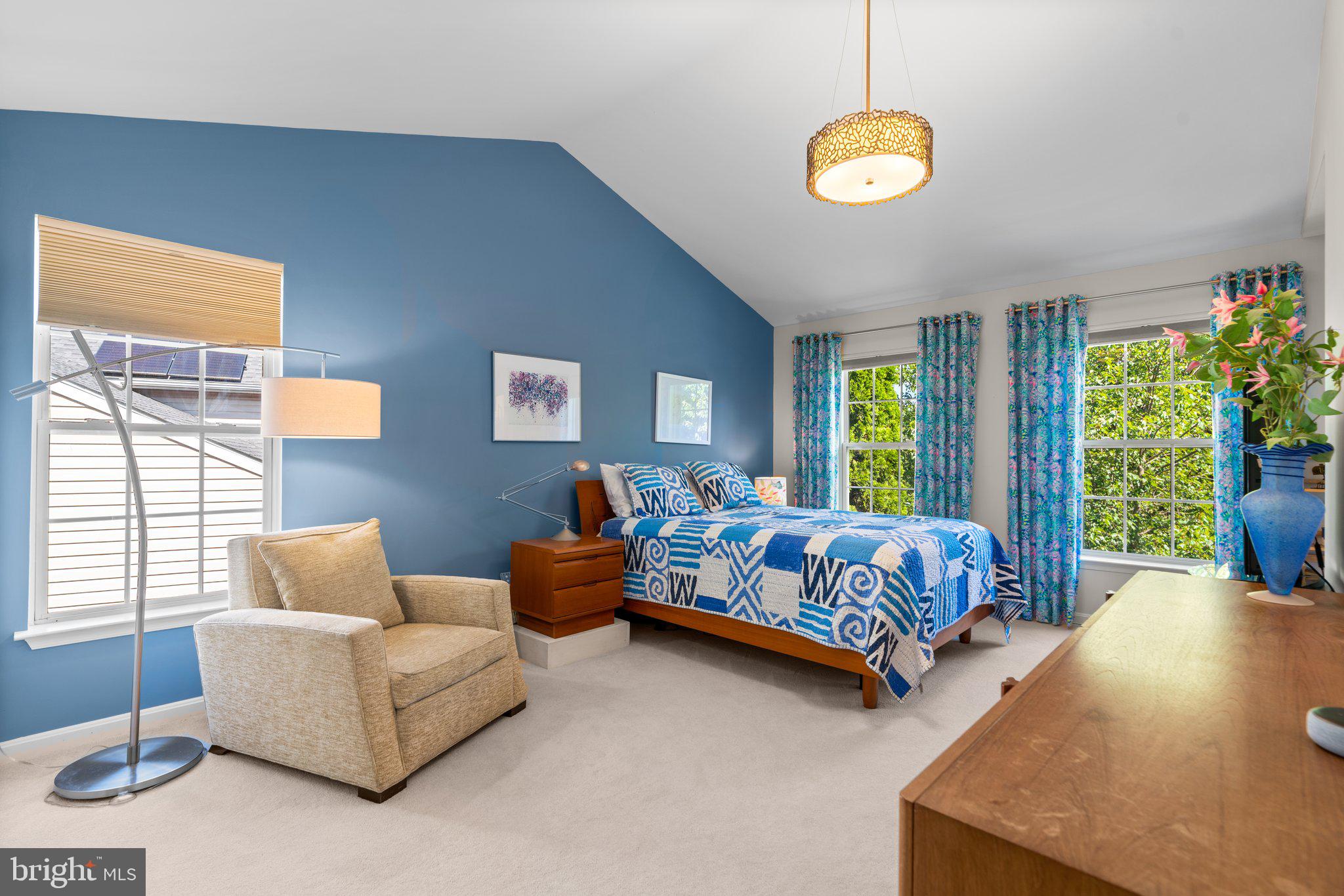 KINGSVIEW VILLAGE - Residential